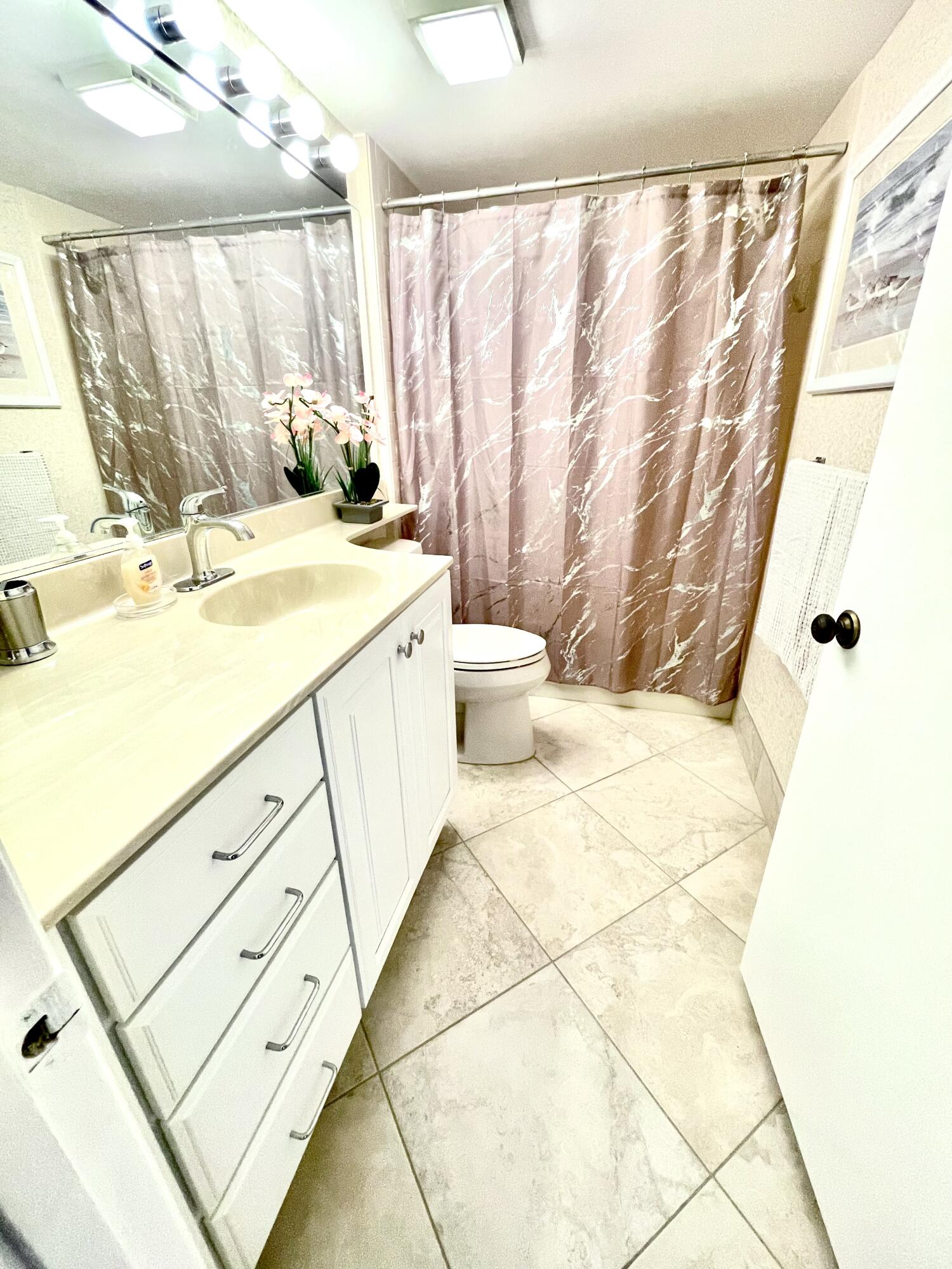 901 SW Seafarer Circle Unit: 202