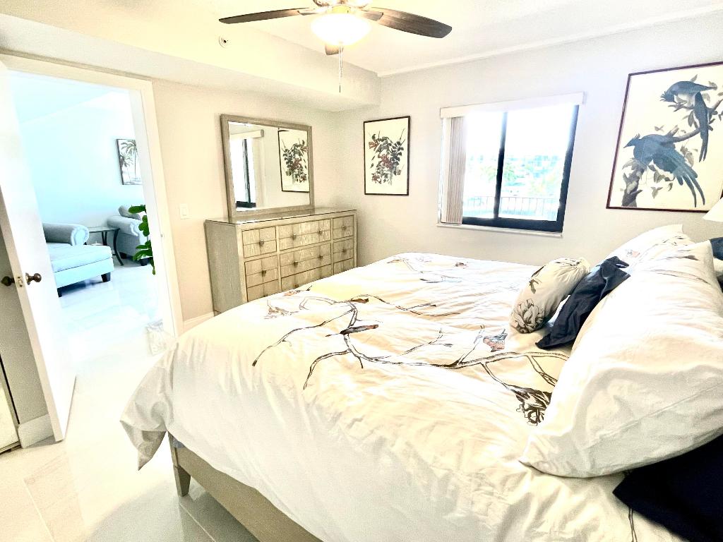 901 SW Seafarer Circle Unit: 202