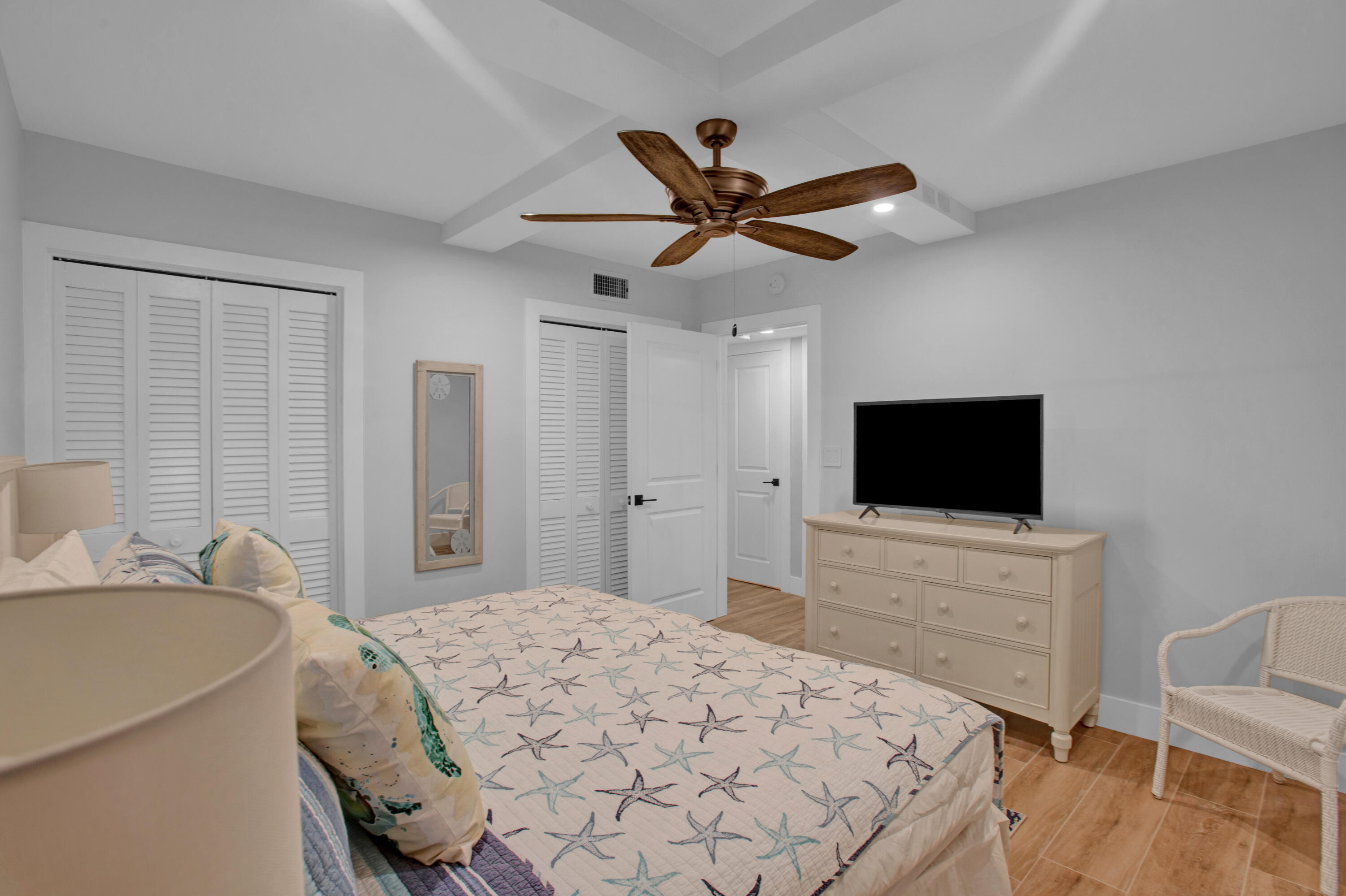 325 Beach Road Unit: 105