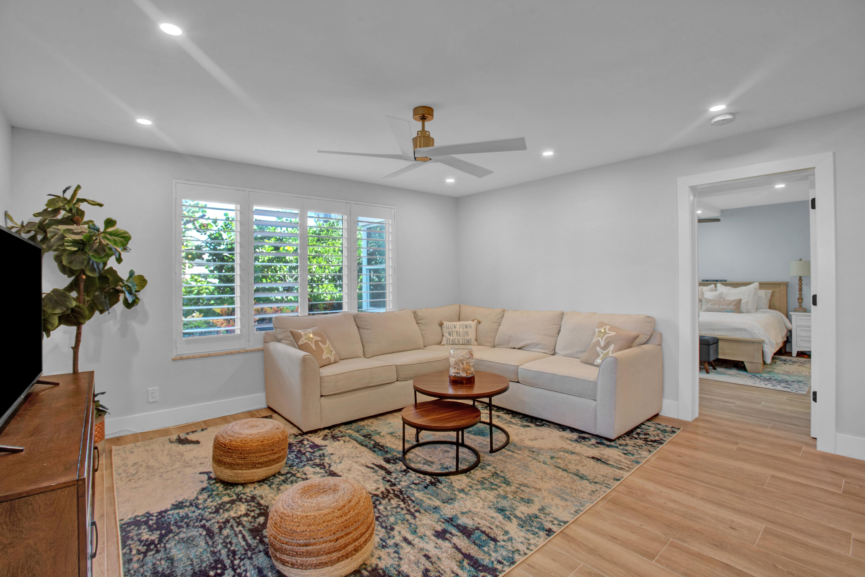 325 Beach Road Unit: 105