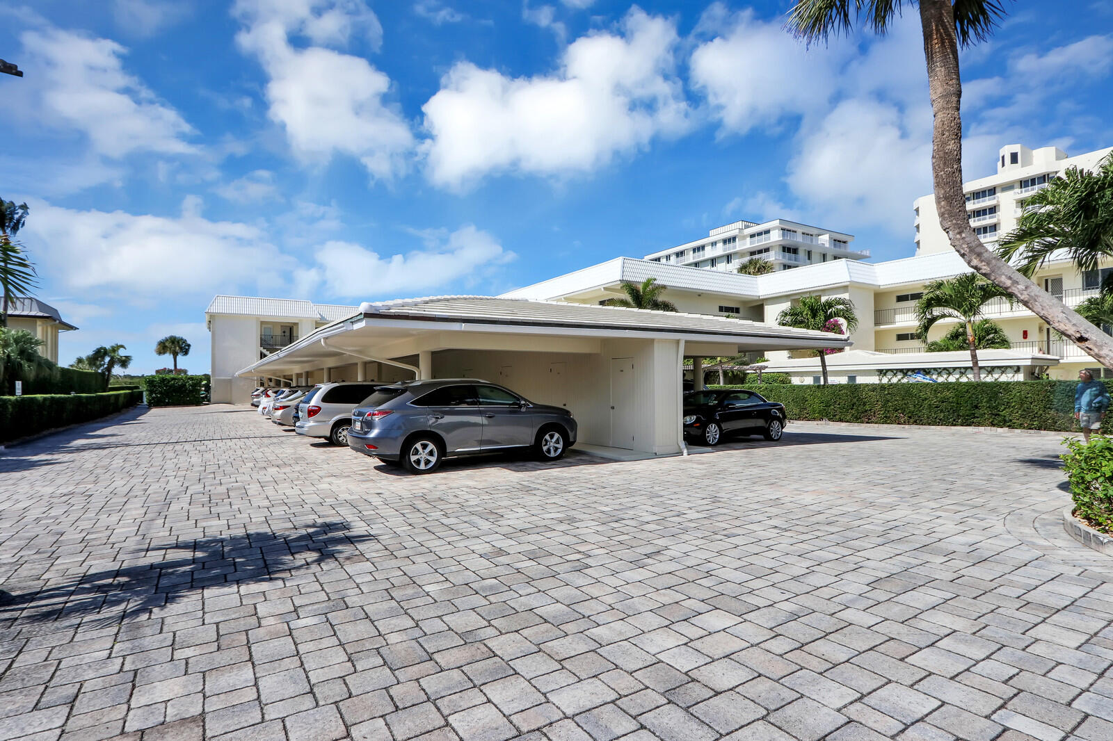 325 Beach Road Unit: 105
