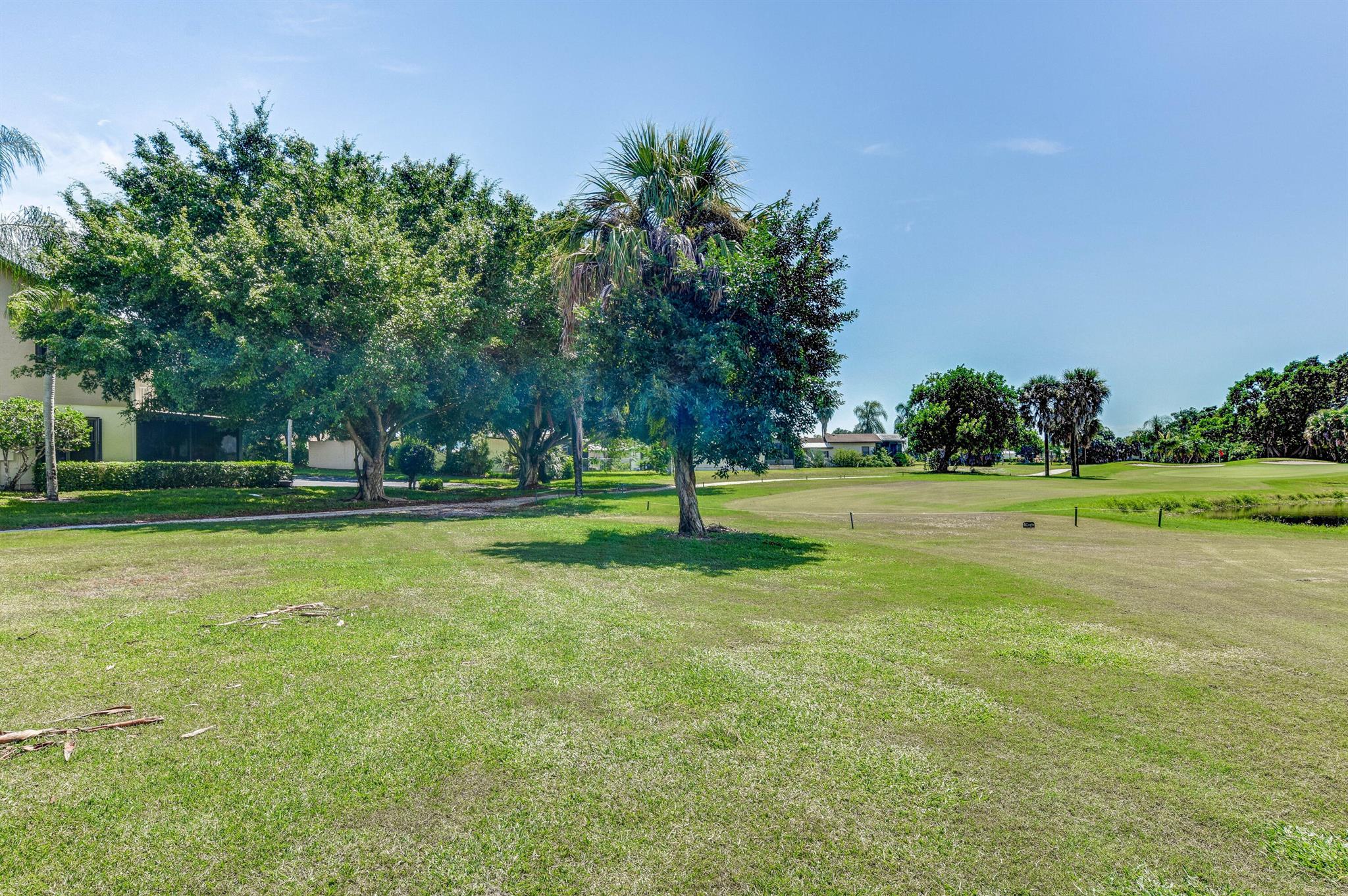 7094 SE Bunker Hill Drive