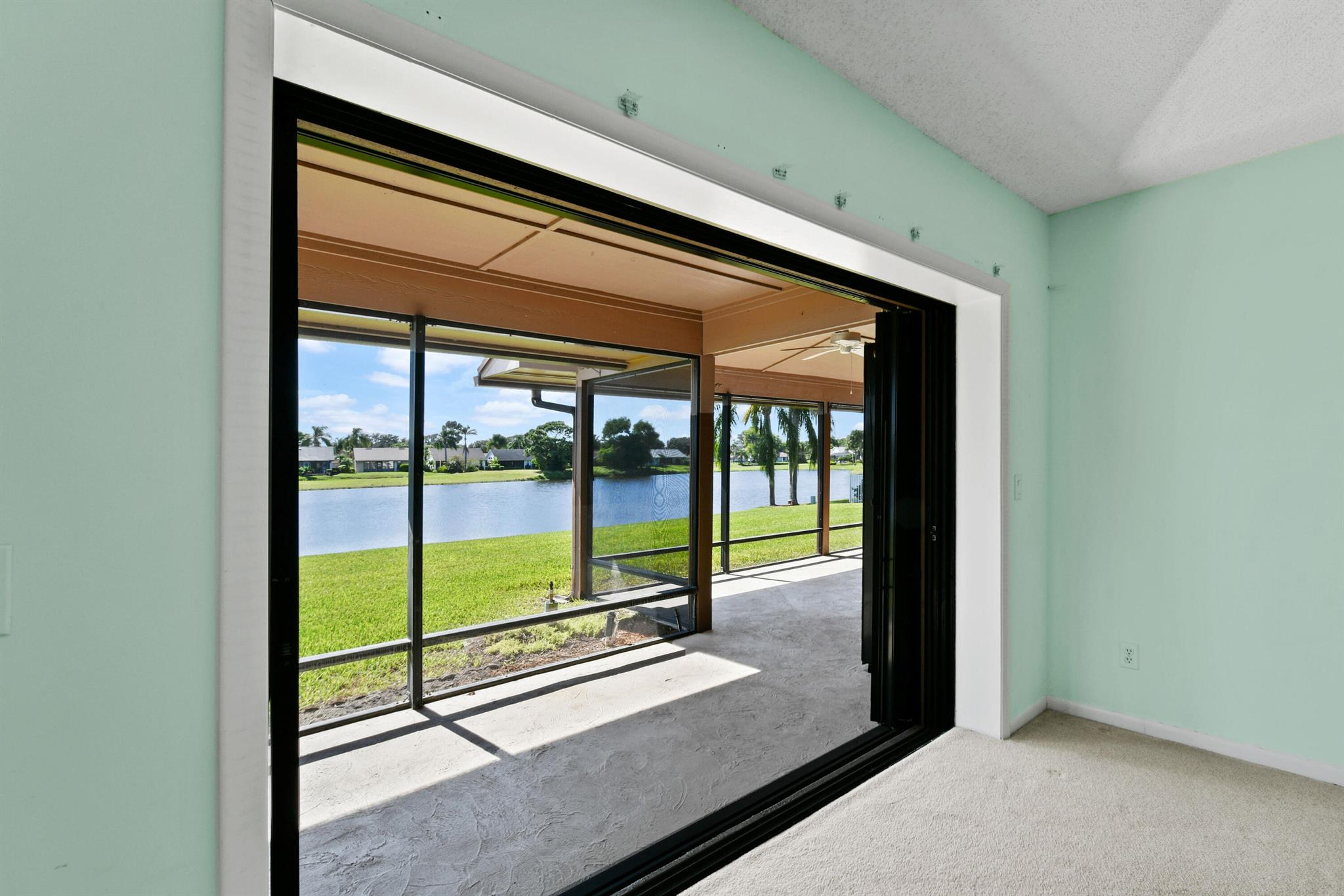 7094 SE Bunker Hill Drive