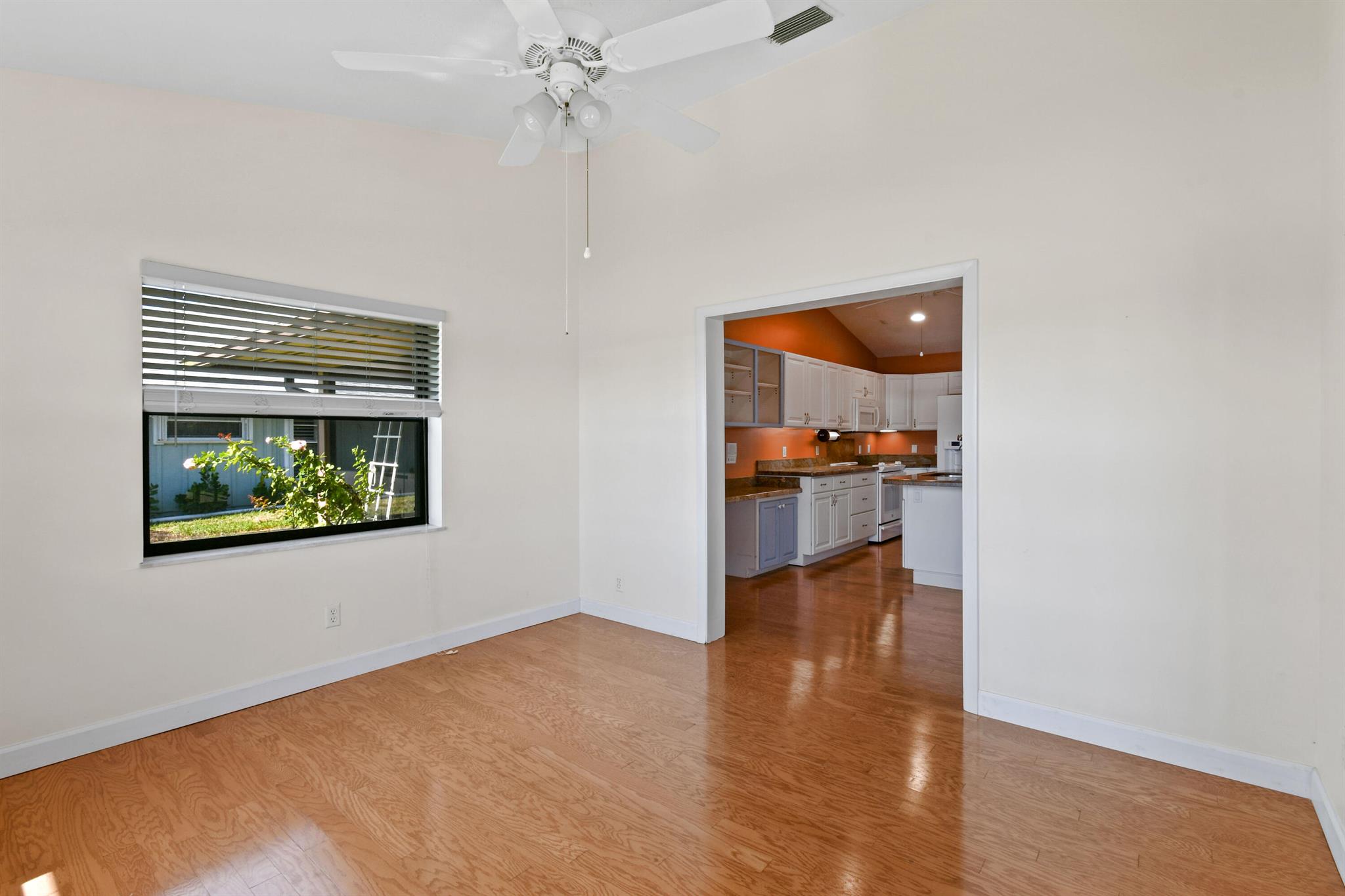 7094 SE Bunker Hill Drive