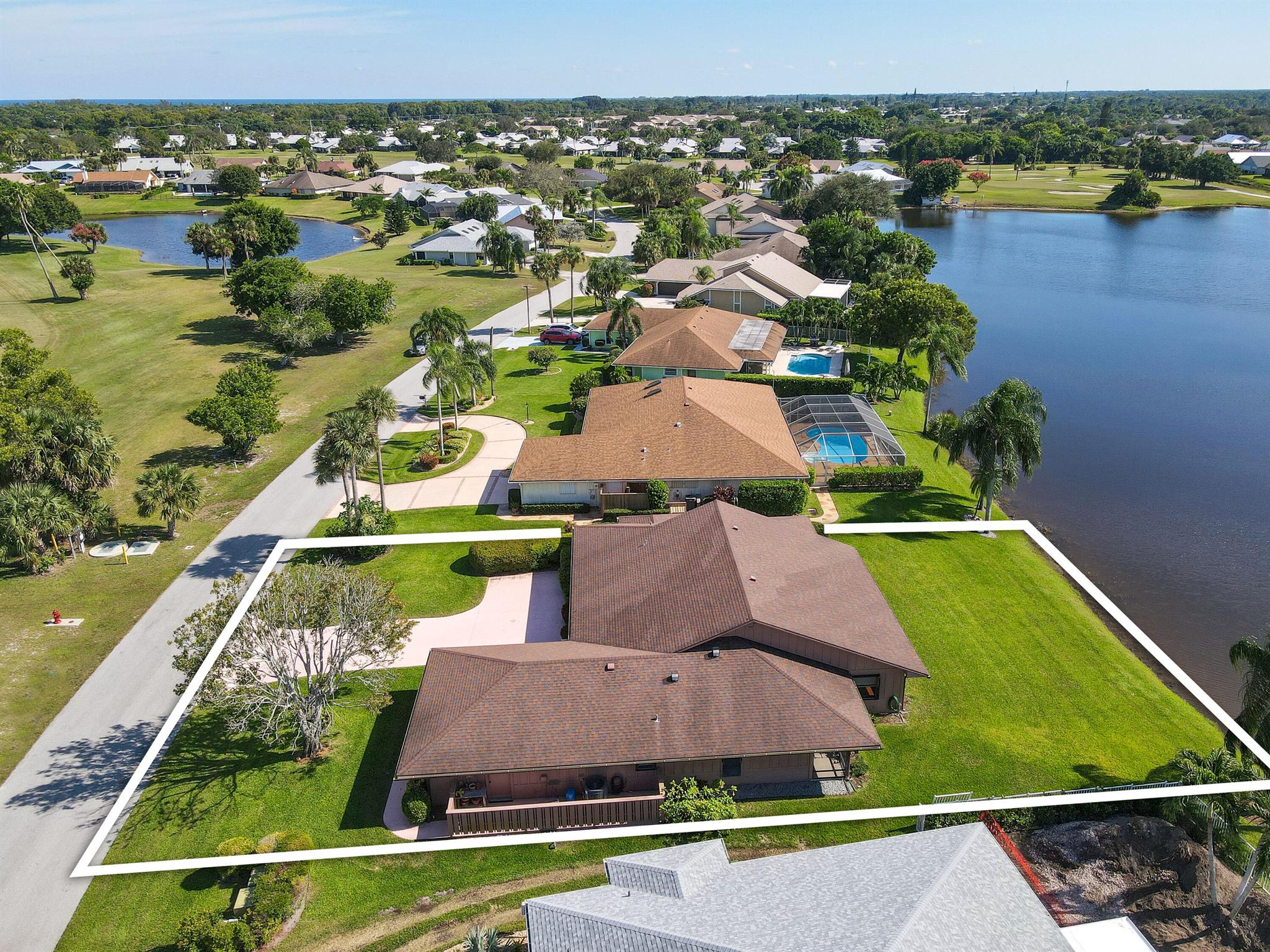 7094 SE Bunker Hill Drive