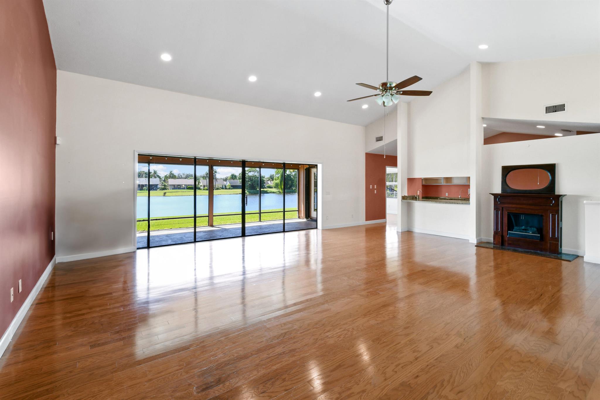 7094 SE Bunker Hill Drive