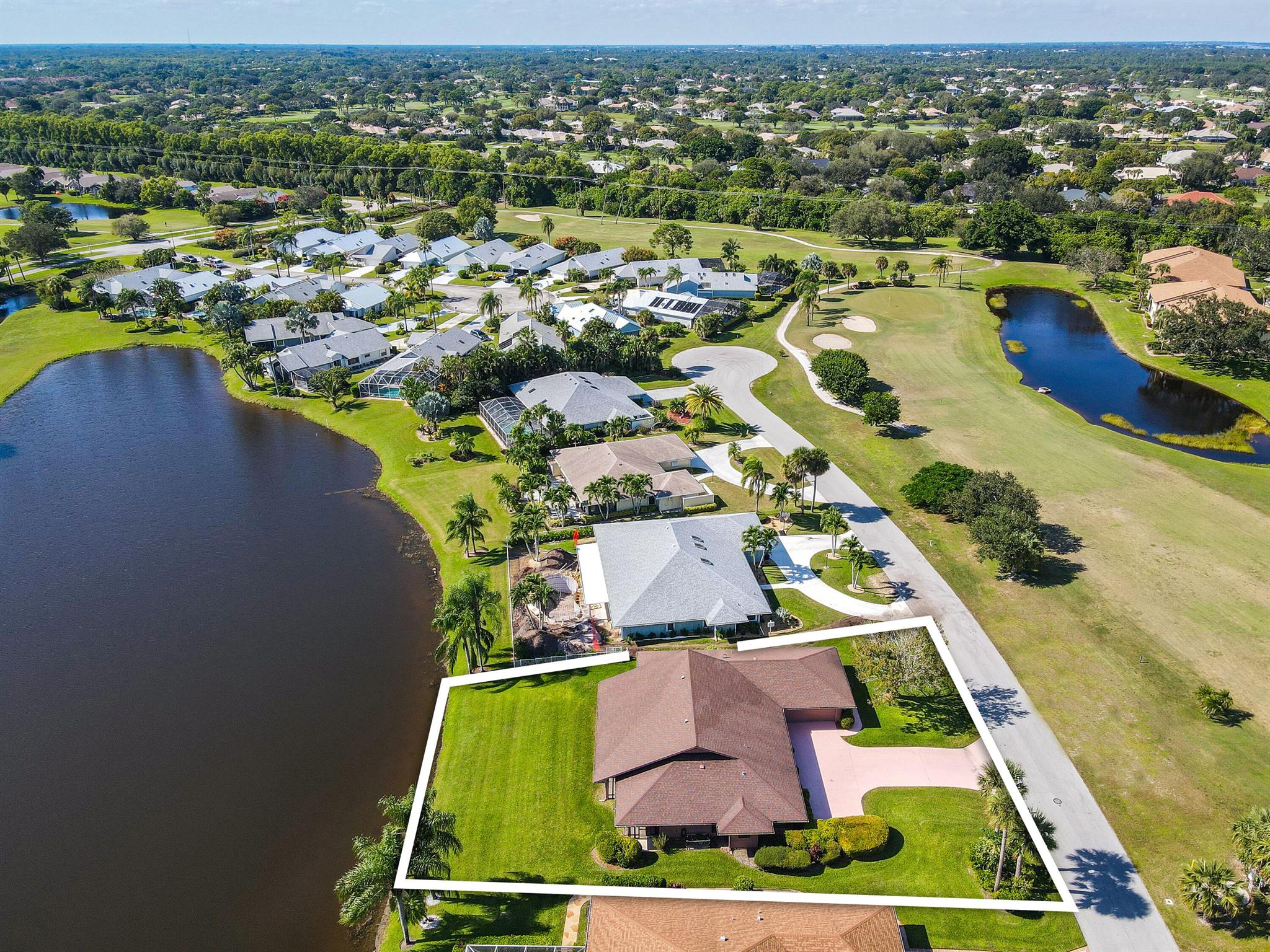 7094 SE Bunker Hill Drive