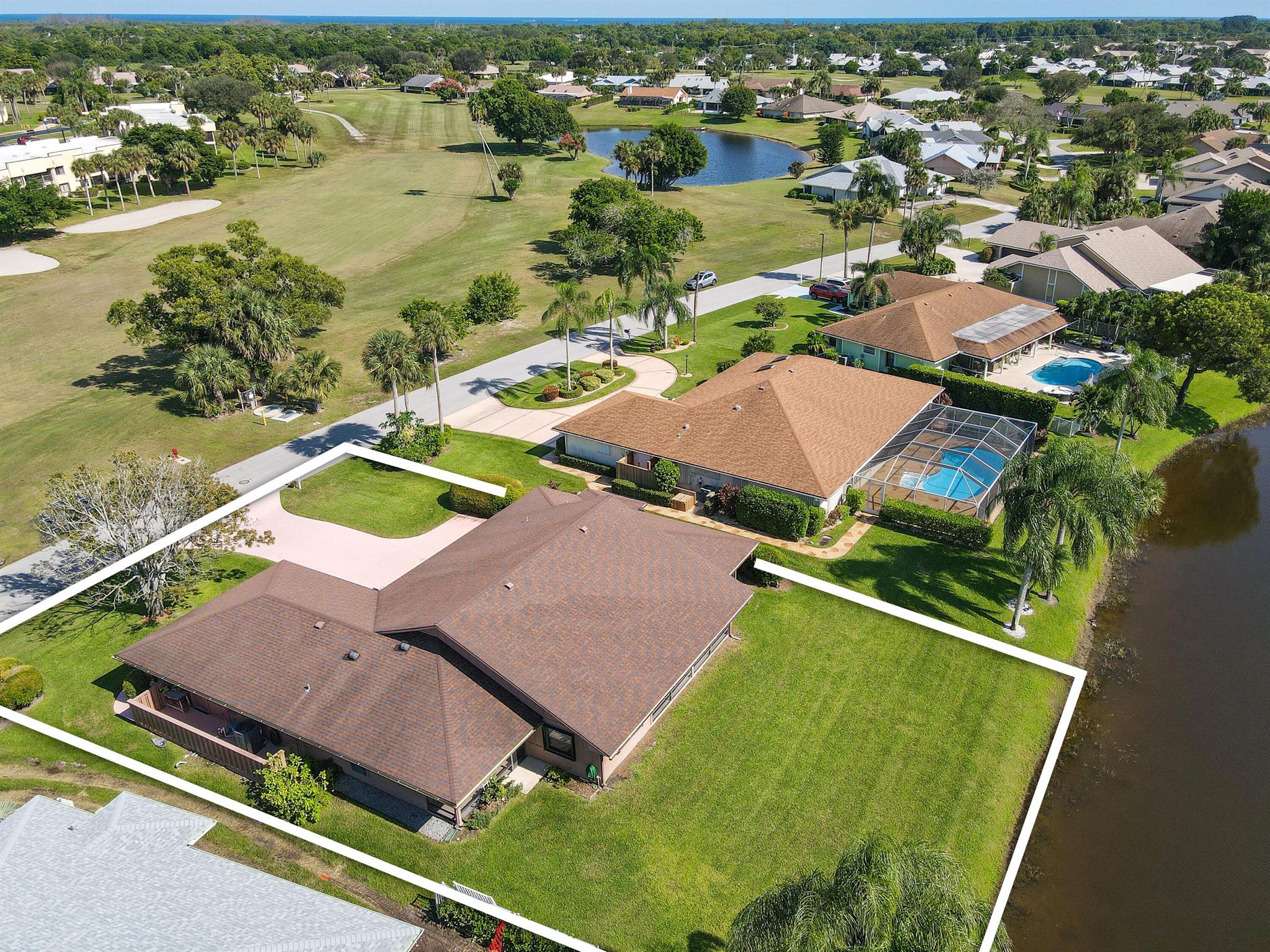 7094 SE Bunker Hill Drive