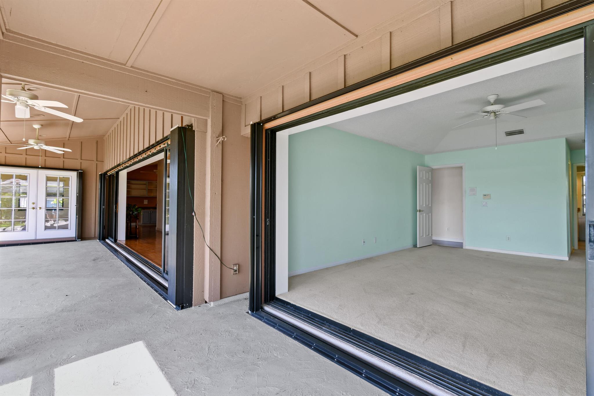 7094 SE Bunker Hill Drive