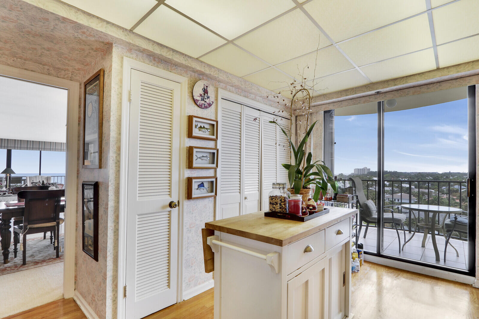 100 Beach Road Unit: 704