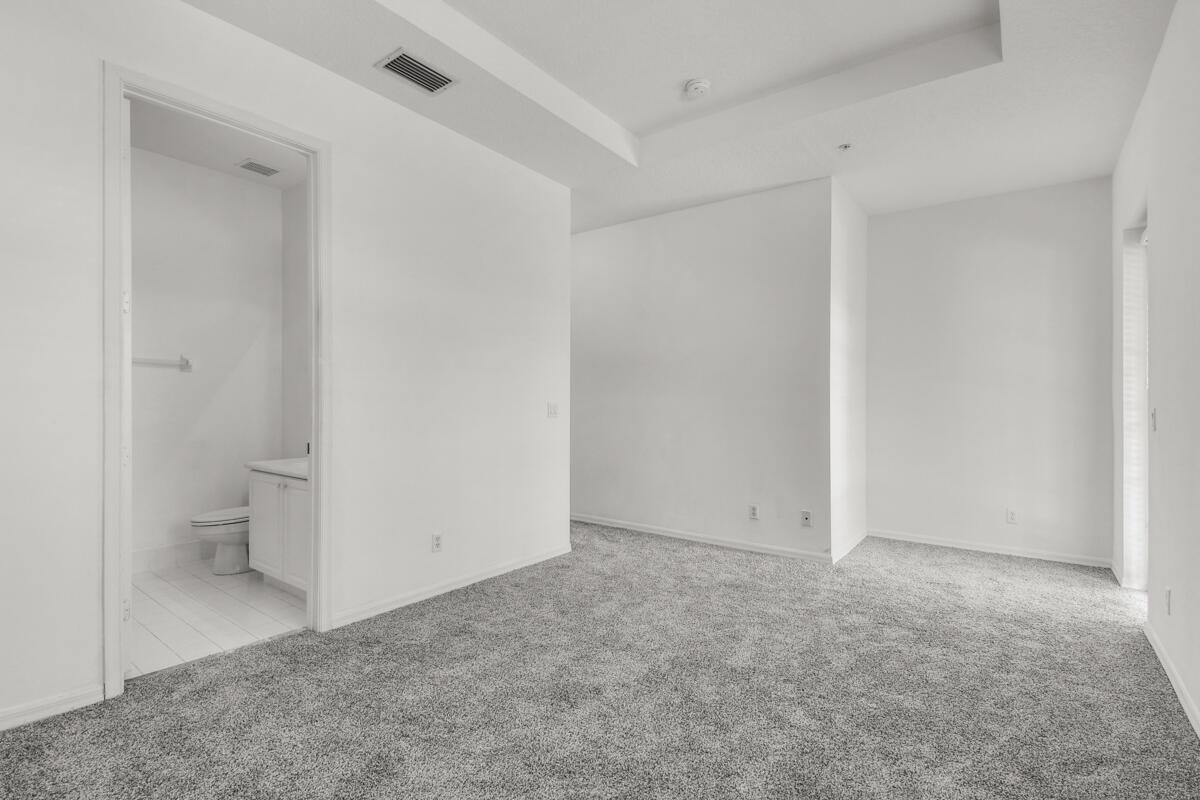 1544 W Frederick Small Road 12b