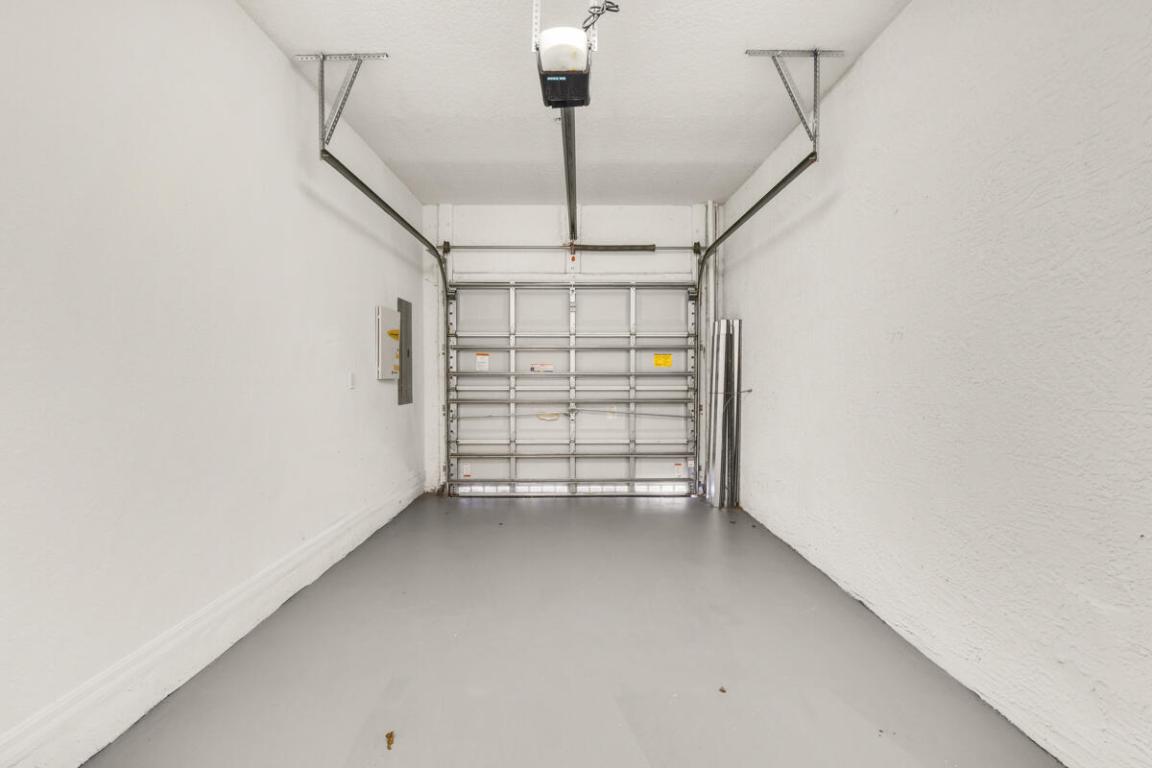 1544 W Frederick Small Road 12b