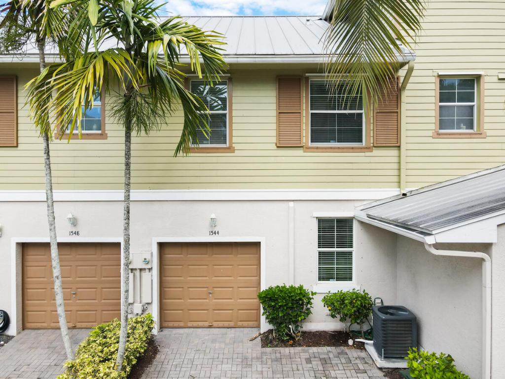 1544 W Frederick Small Road 12b