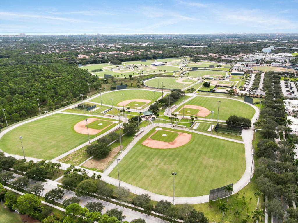 1544 W Frederick Small Road 12b