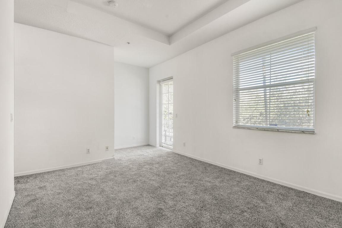 1544 W Frederick Small Road 12b