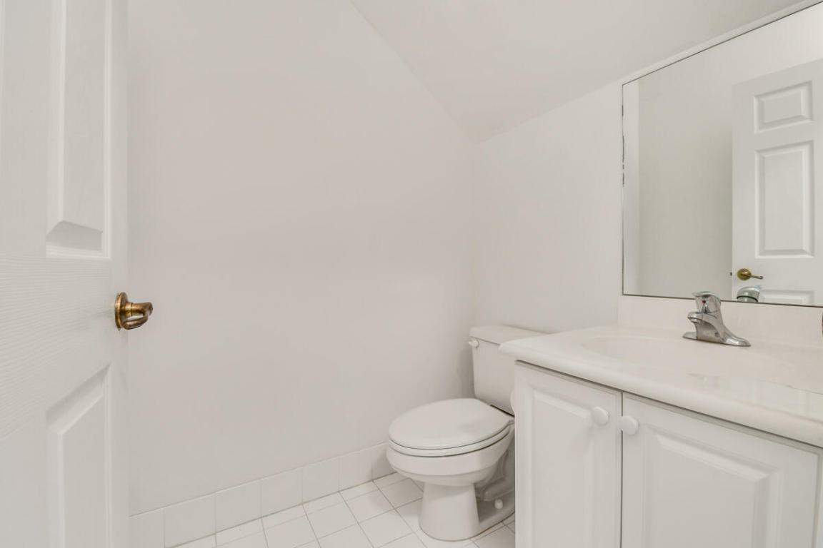 1544 W Frederick Small Road 12b