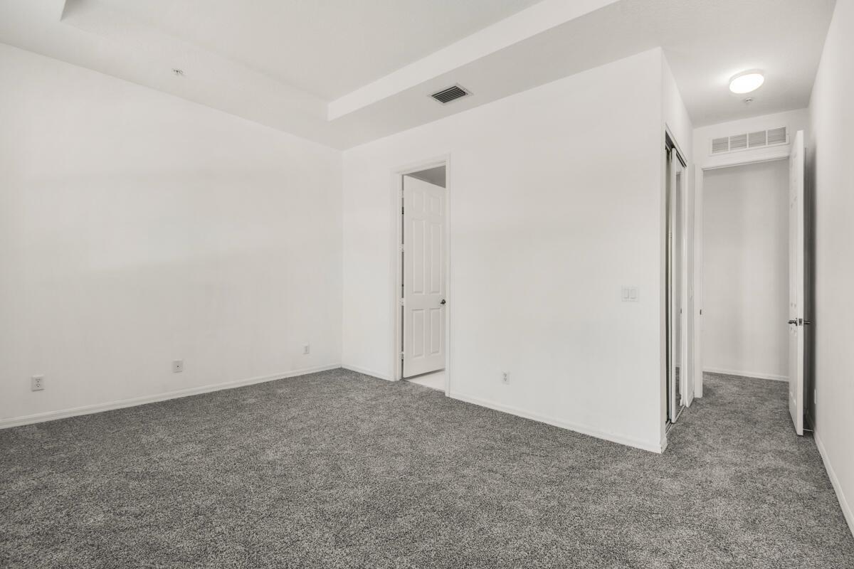 1544 W Frederick Small Road 12b