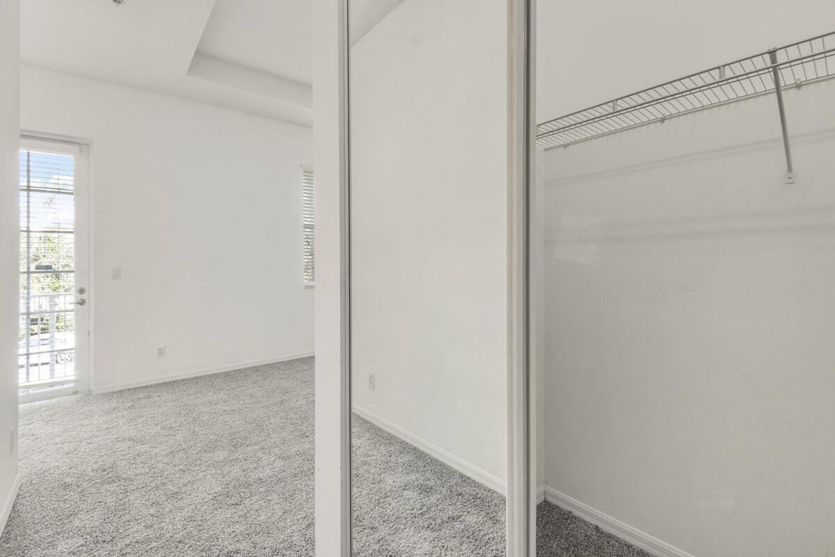 1544 W Frederick Small Road 12b