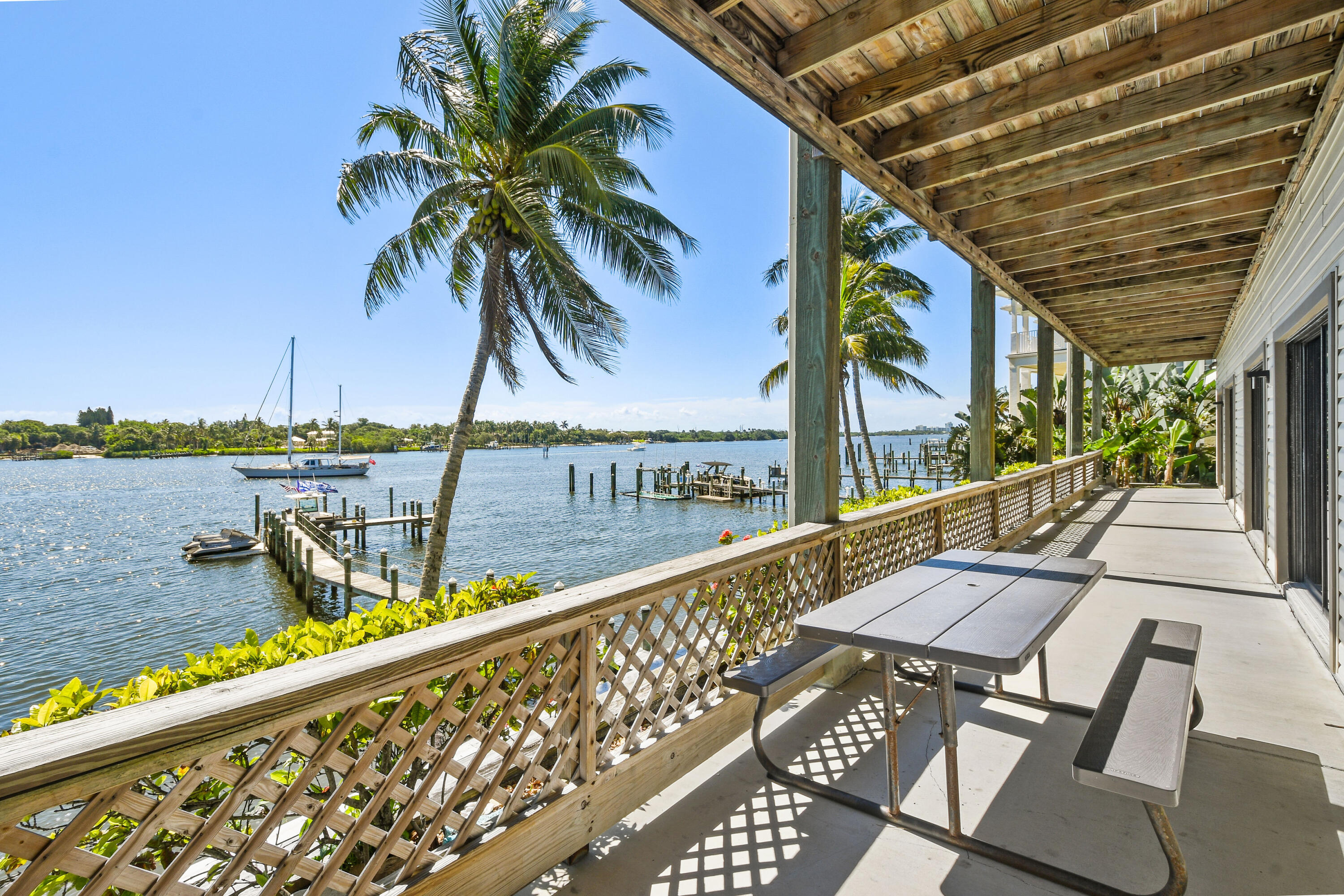 17713 SE Federal Highway