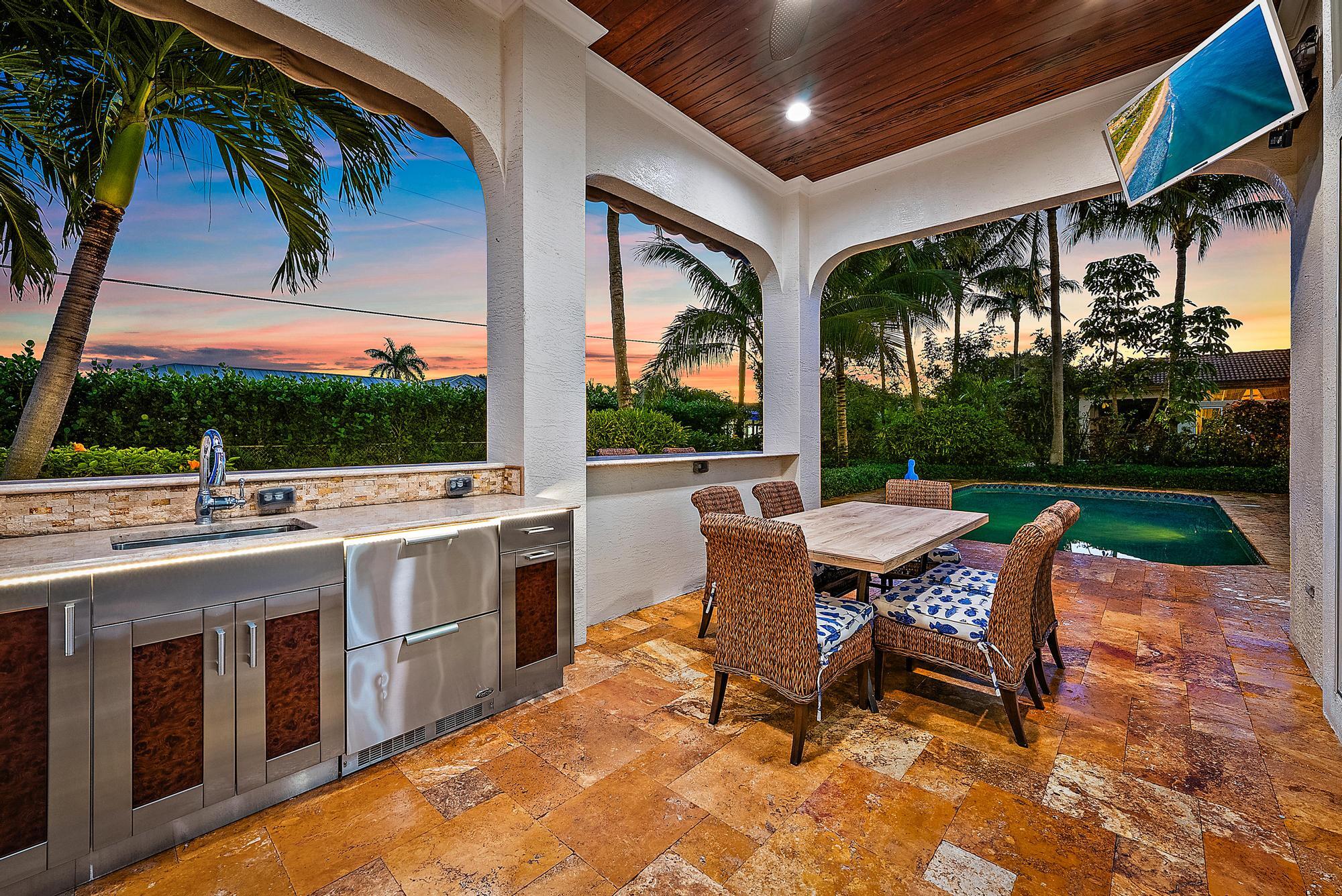 1231 Pine Point Road