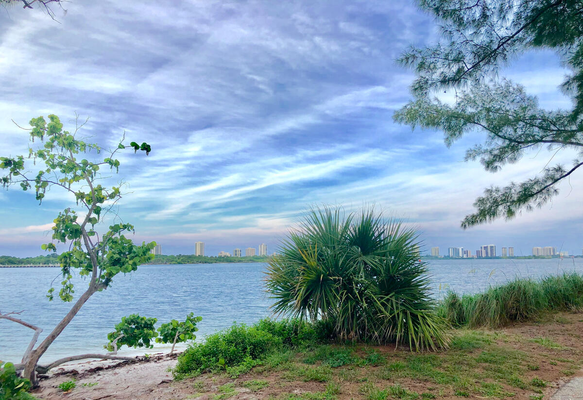 1231 Pine Point Road