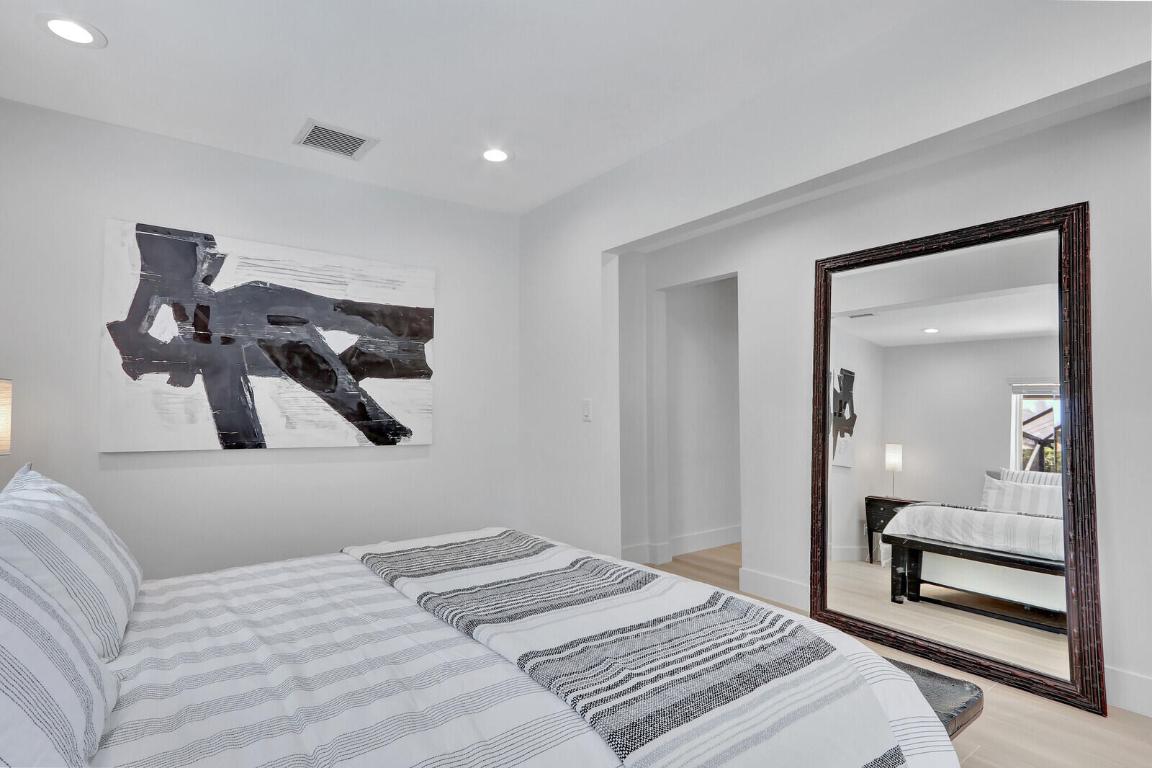 21 SE Paddock Circle