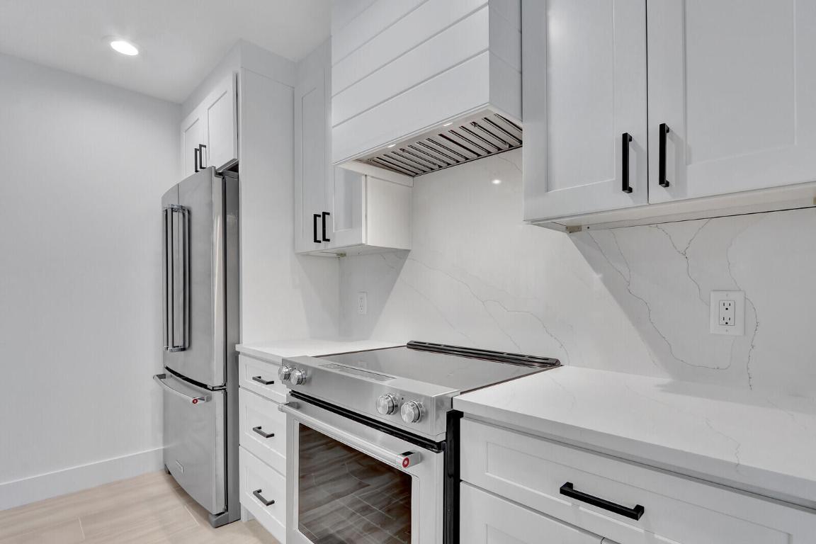 21 SE Paddock Circle