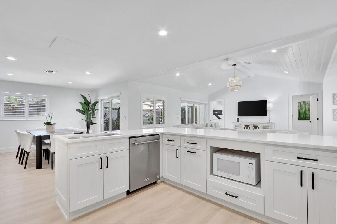 21 SE Paddock Circle