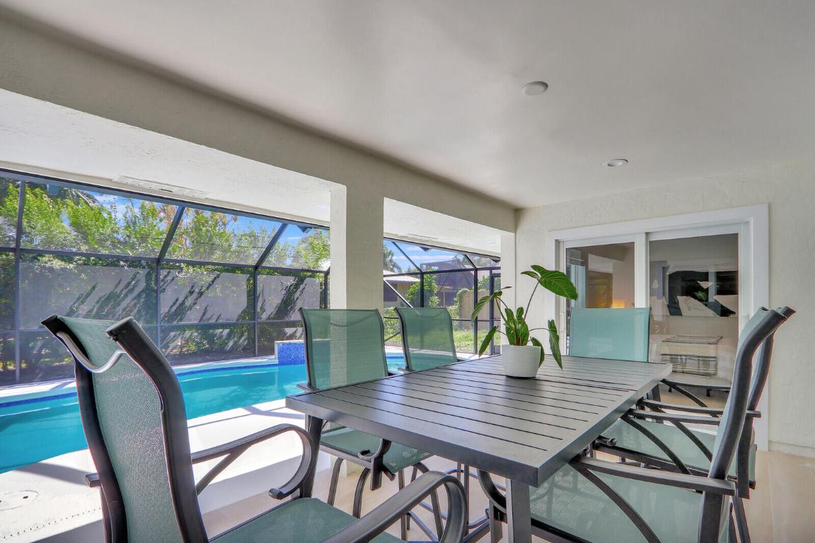 21 SE Paddock Circle