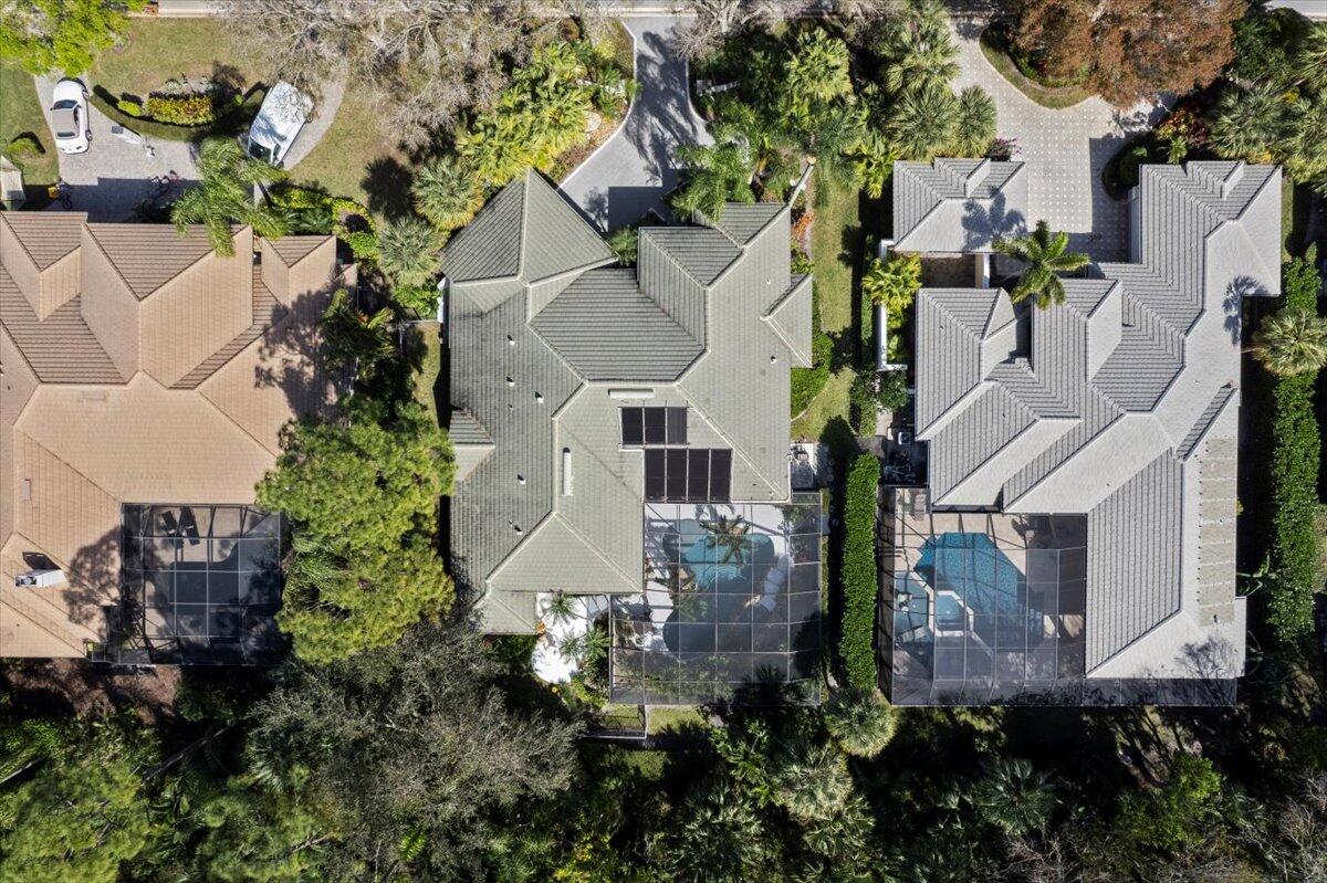 126 N River Drive W