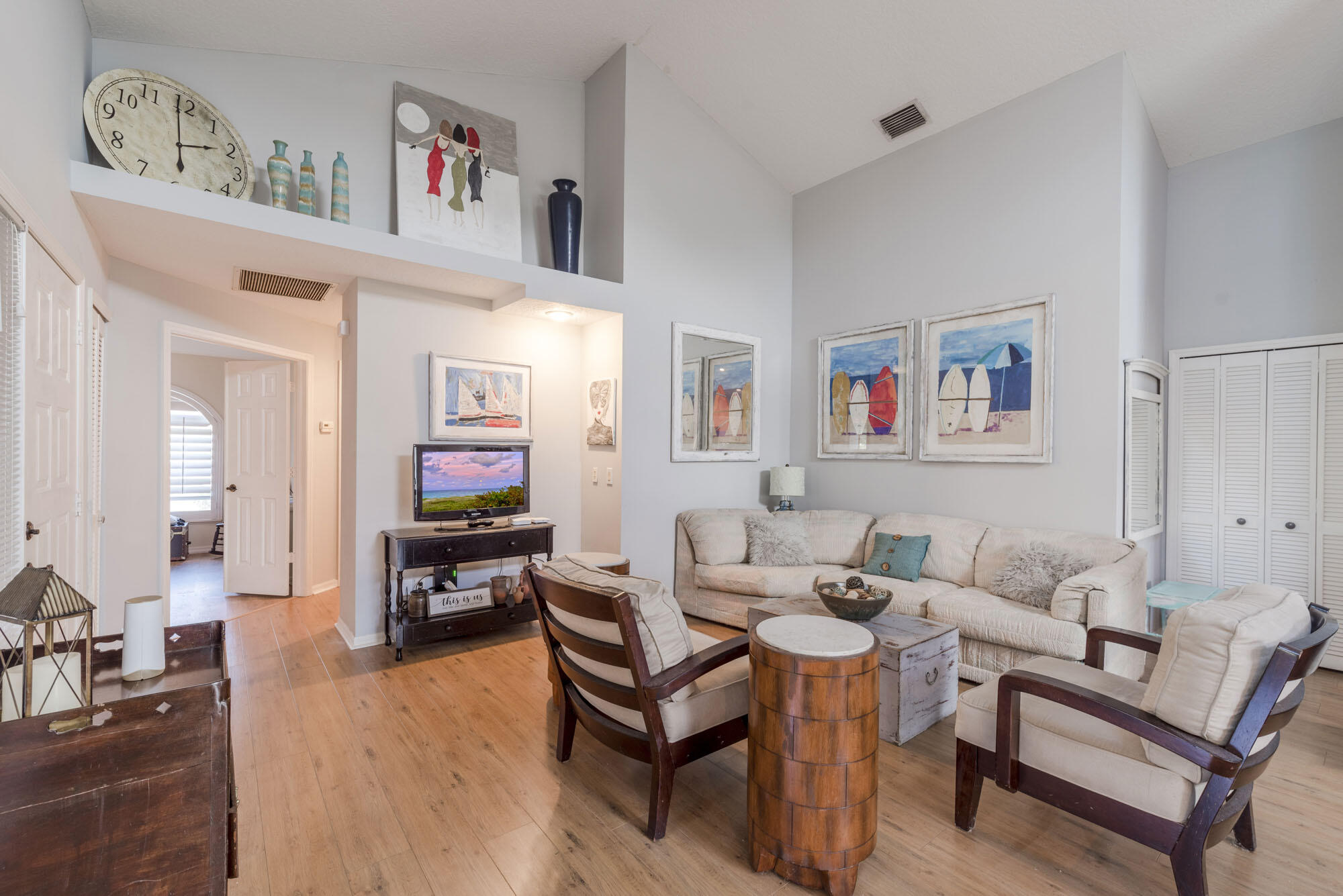 6016 SE Walkers Cay Court