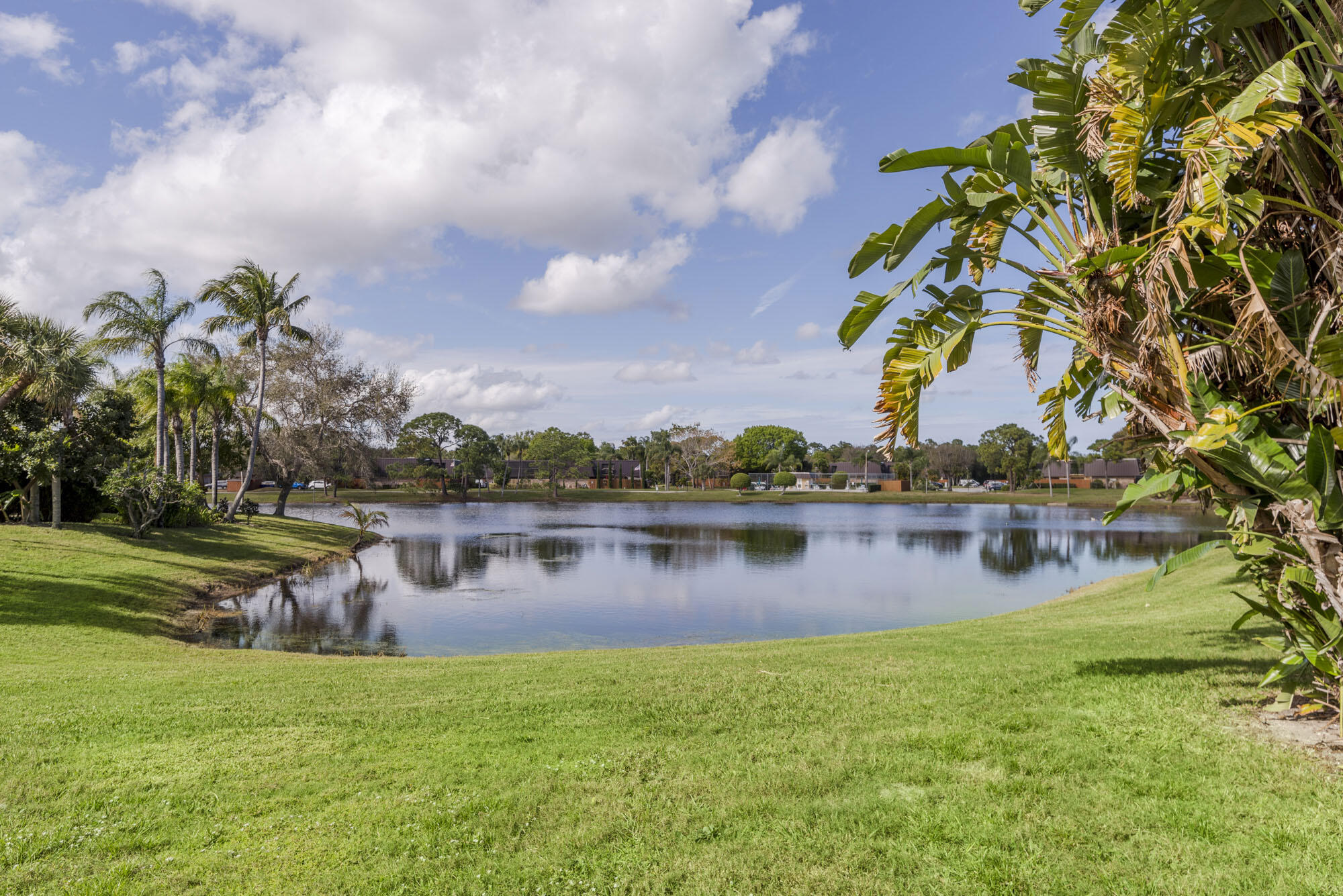 6016 SE Walkers Cay Court