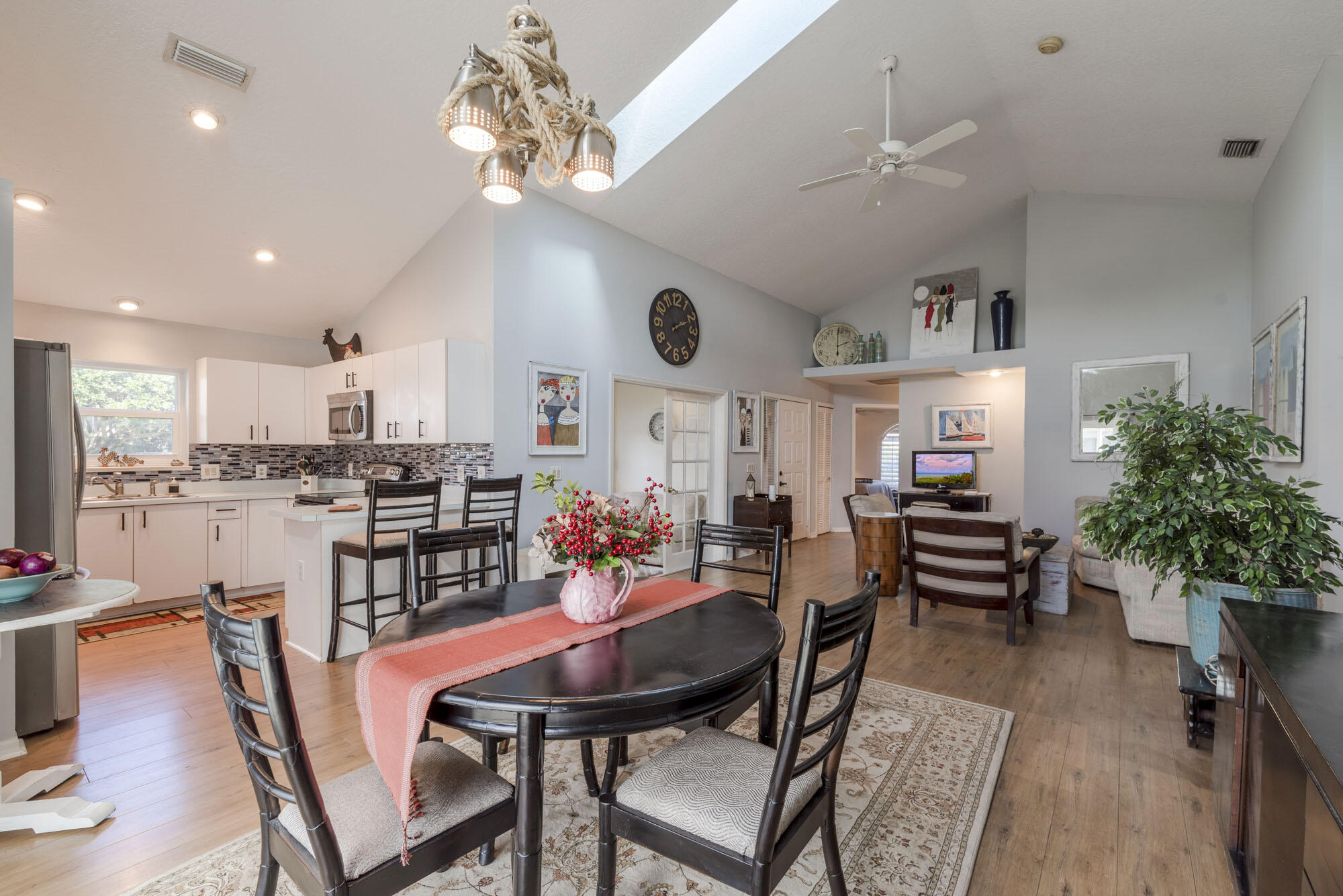 6016 SE Walkers Cay Court