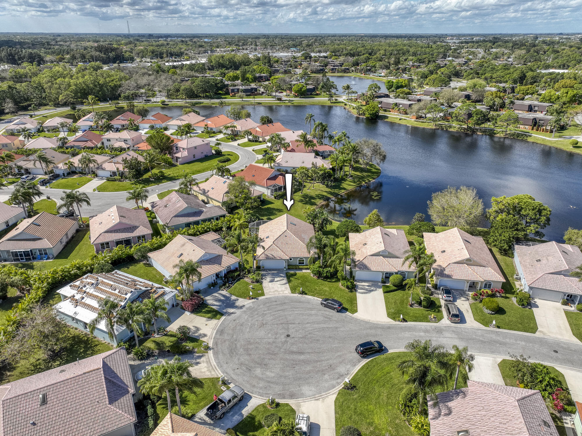 6016 SE Walkers Cay Court