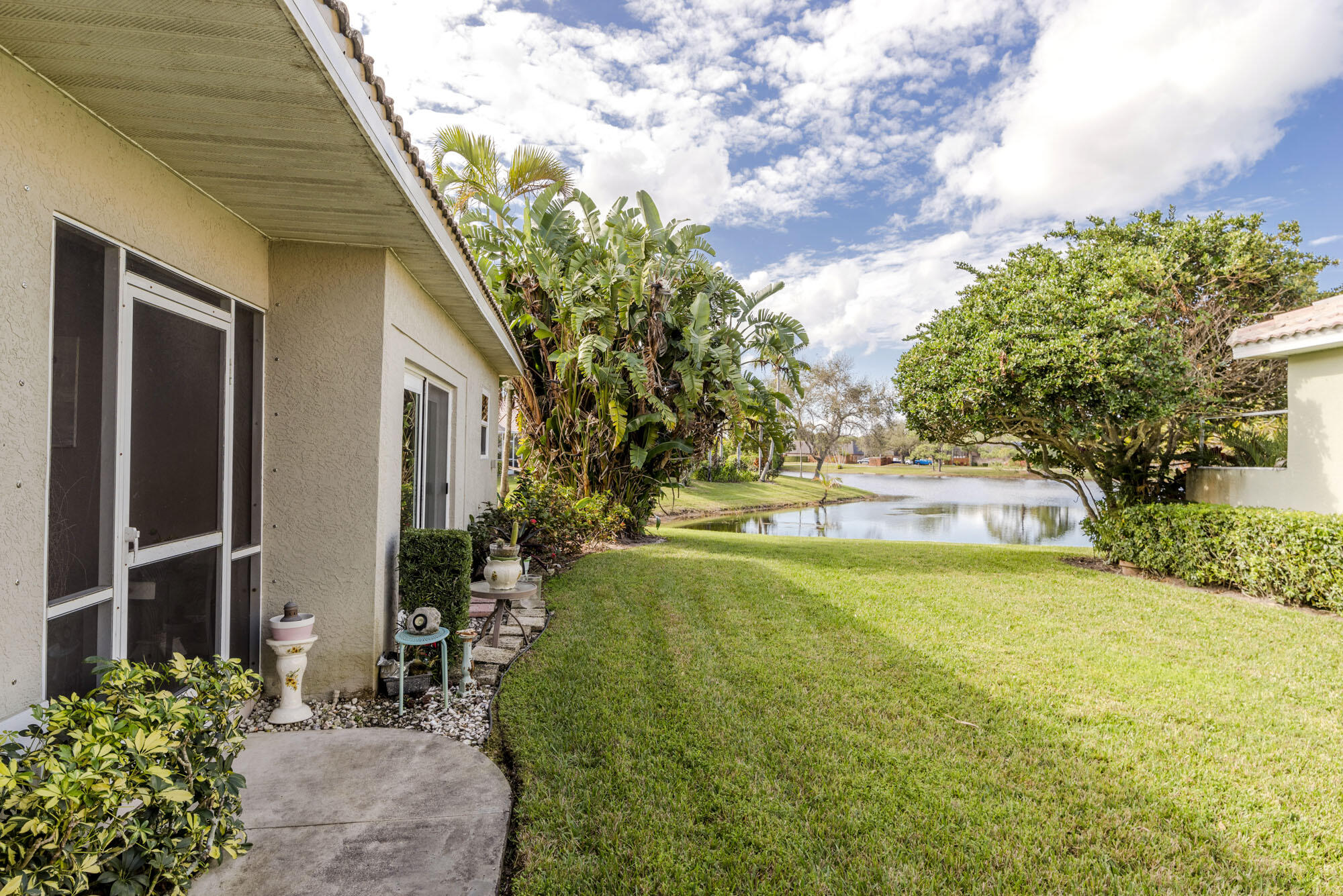 6016 SE Walkers Cay Court