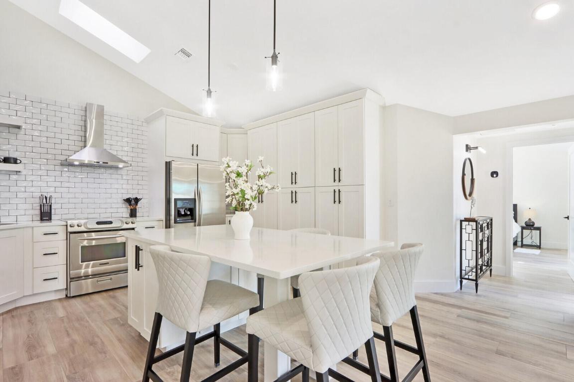 1801 S Us Highway 1 14c