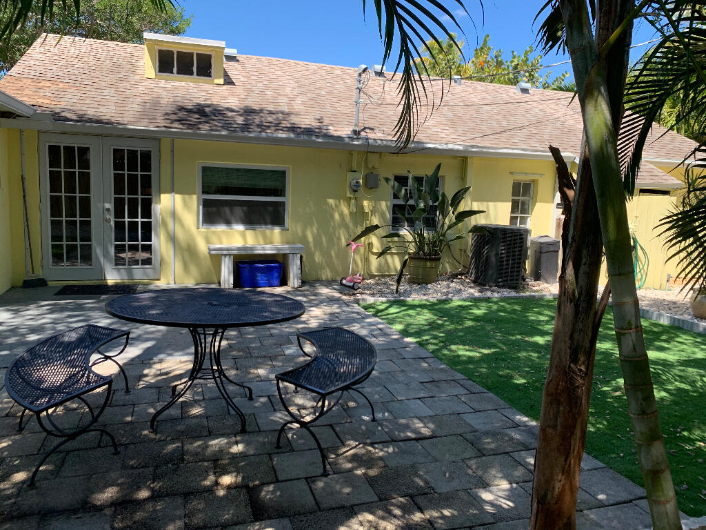 1790 Ridge Road