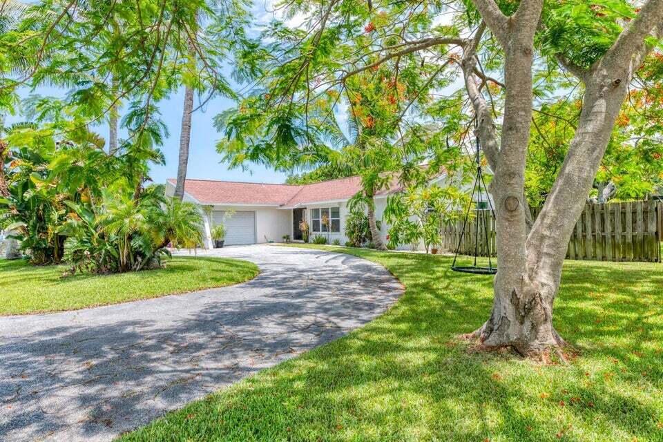 226 W Norfolk Road
