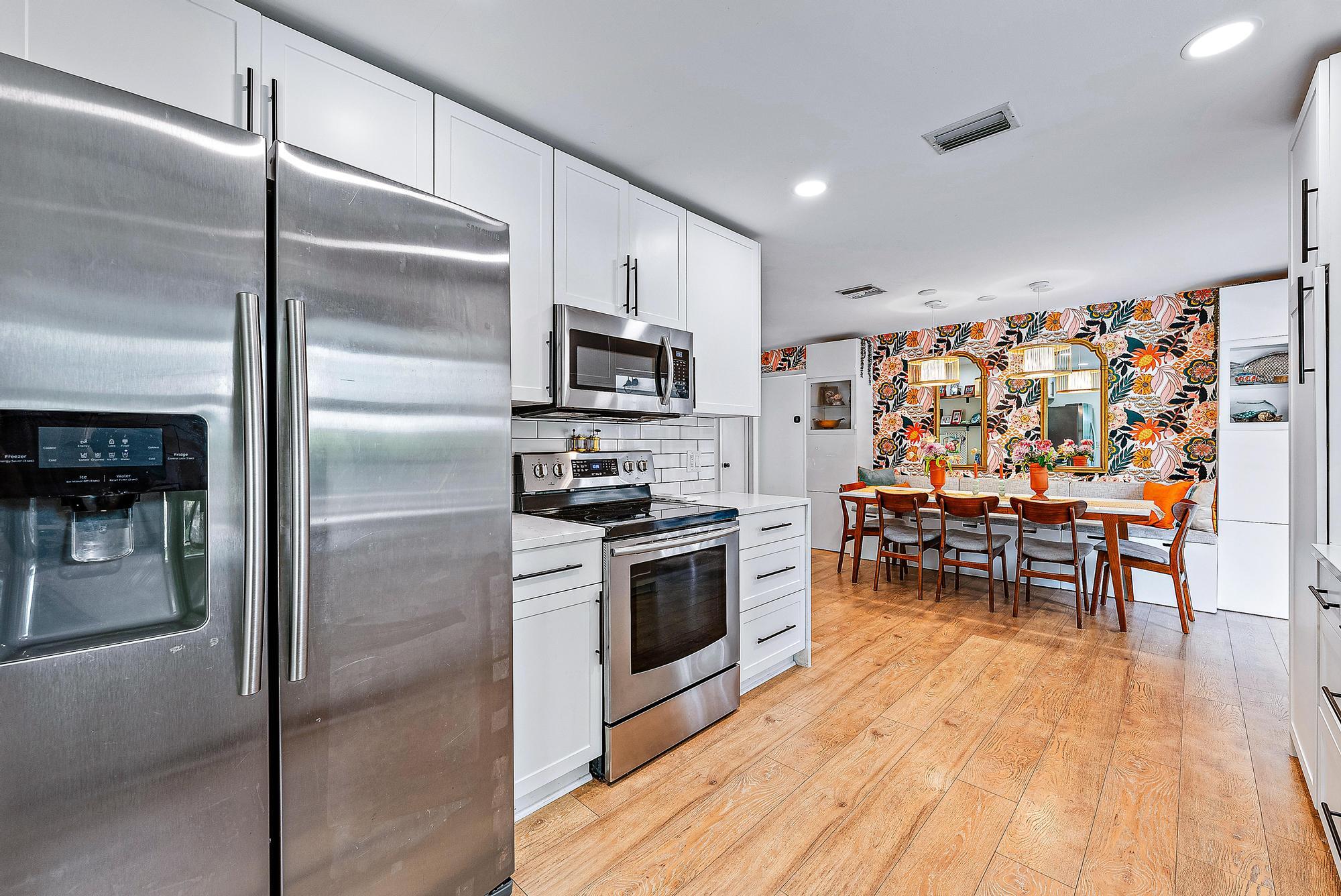 226 W Norfolk Road