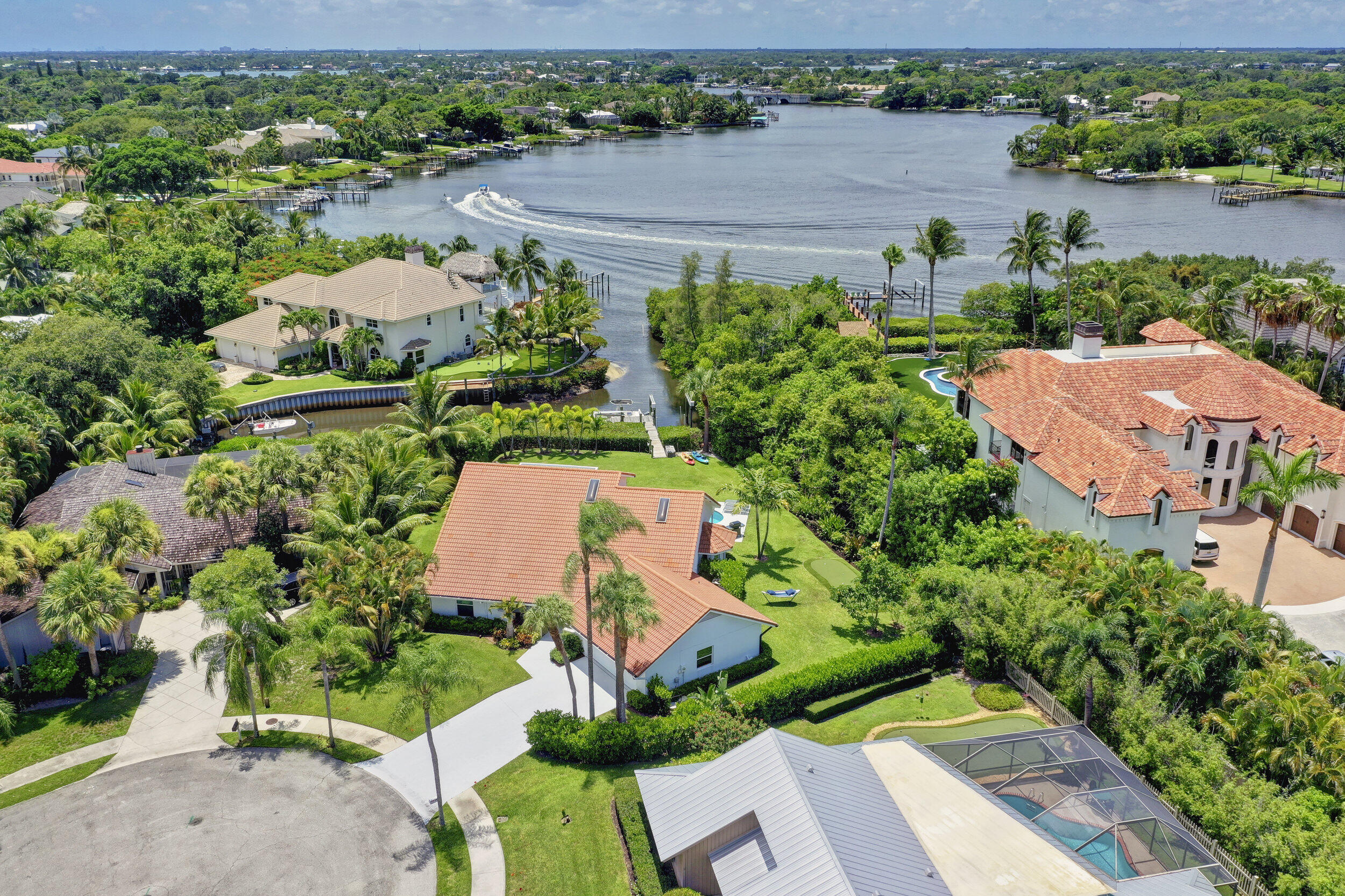 141 Pine Hill Trail W