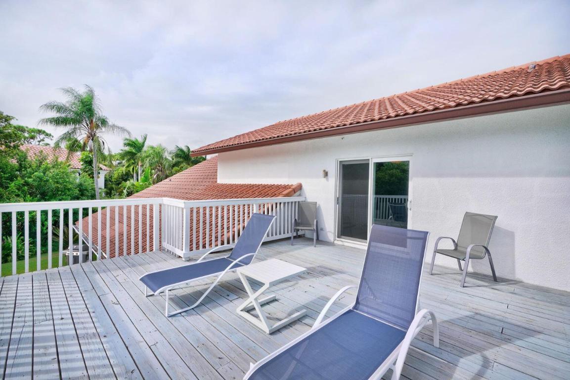 141 Pine Hill Trail W