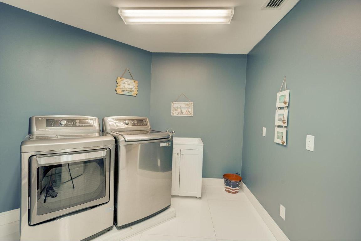 141 Pine Hill Trail W