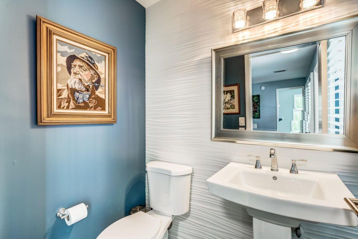 141 Pine Hill Trail W