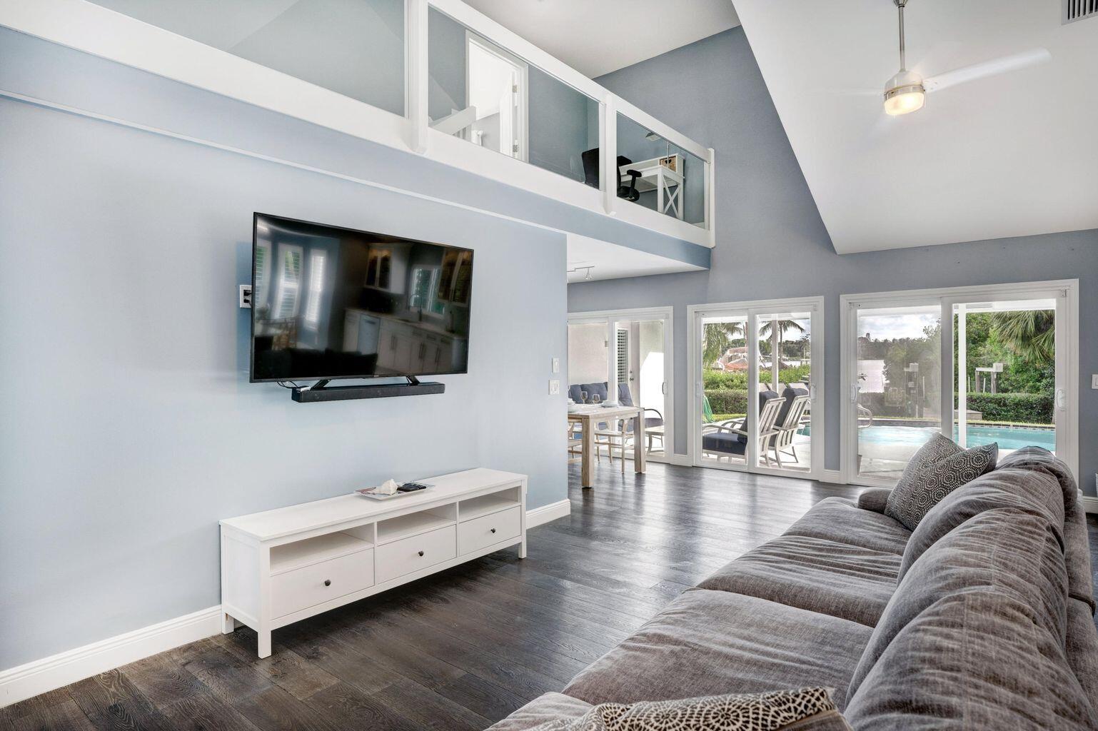 141 Pine Hill Trail W