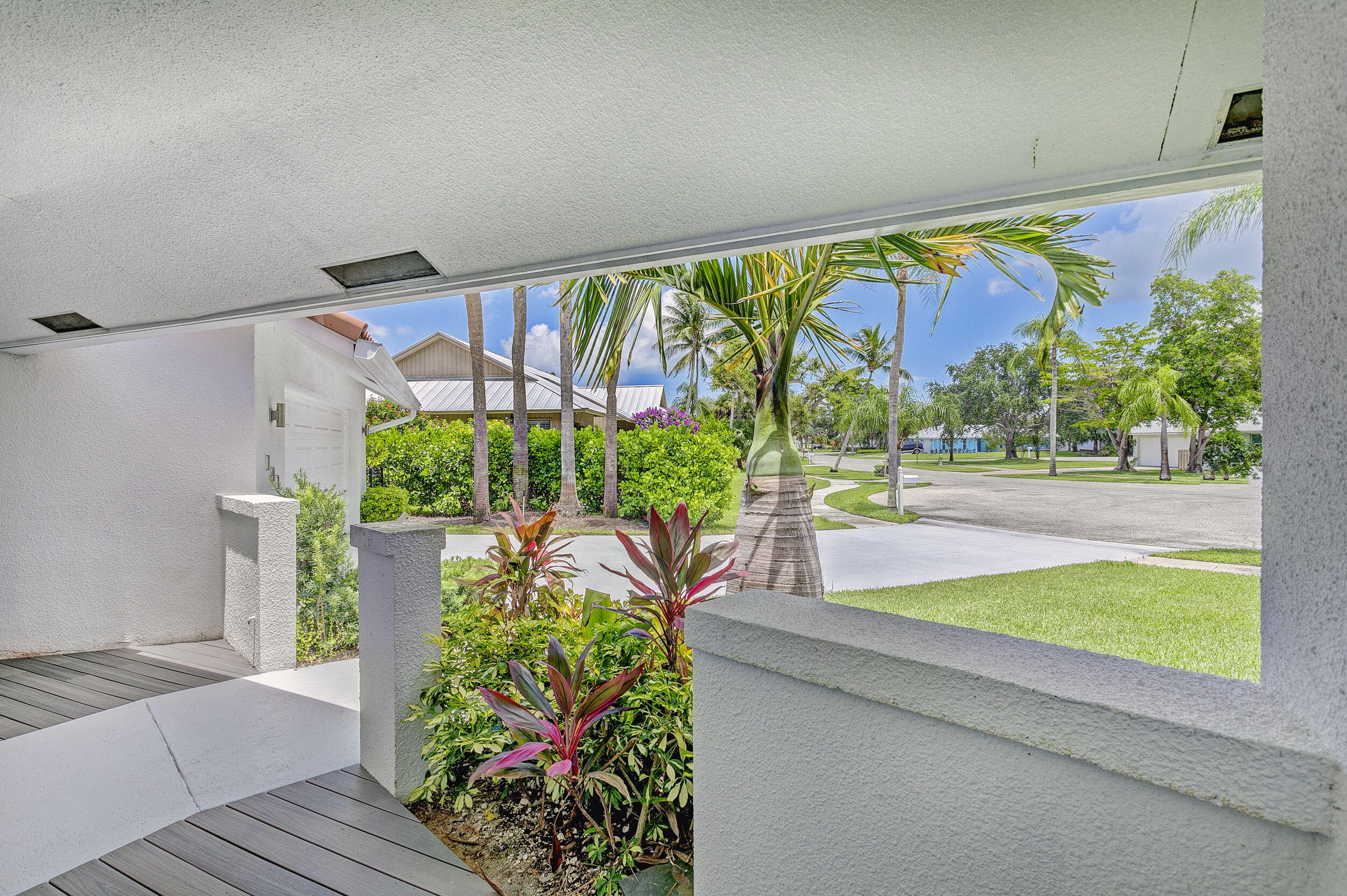 141 Pine Hill Trail W