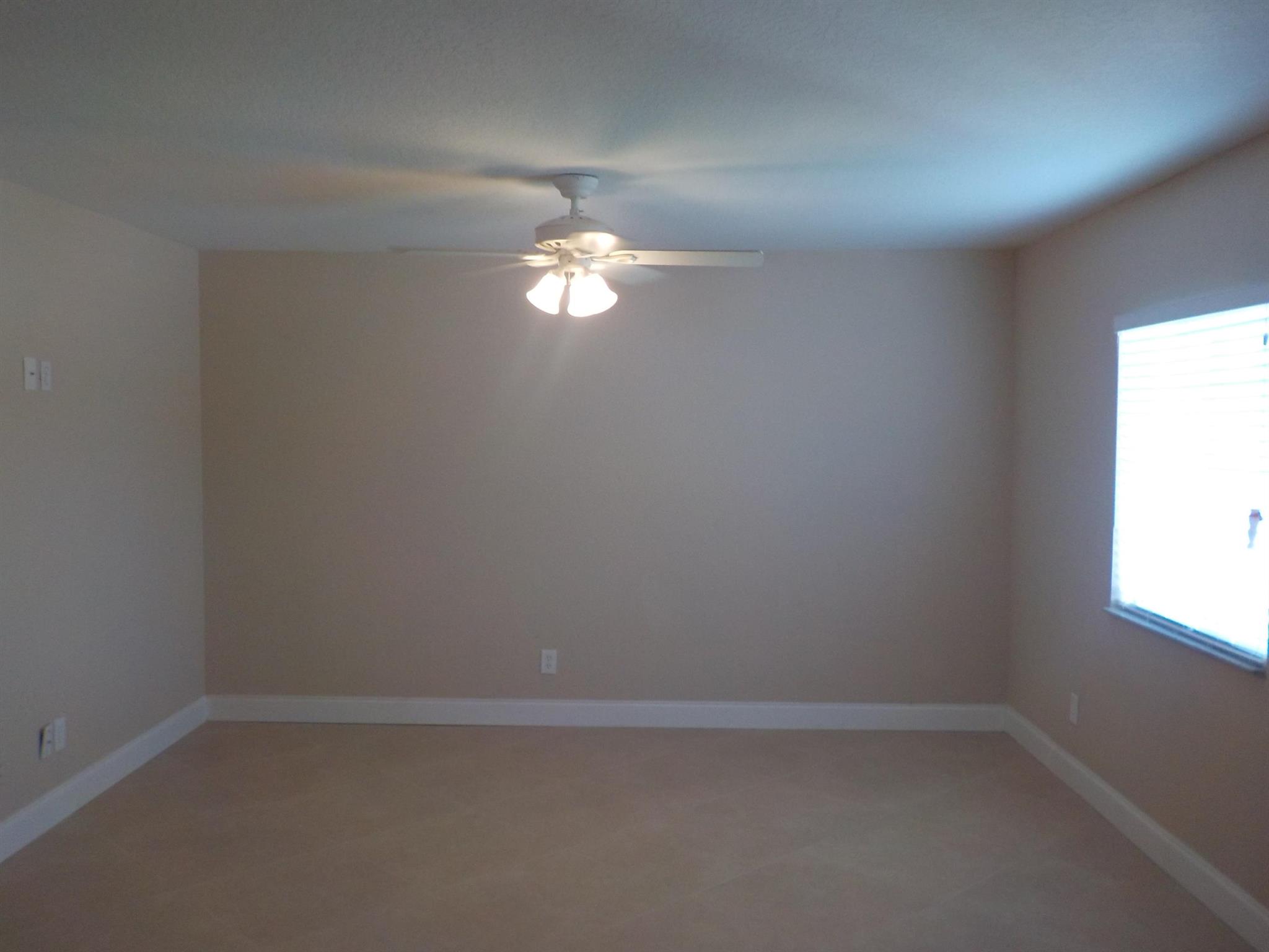 2072 SW Marblehead Way