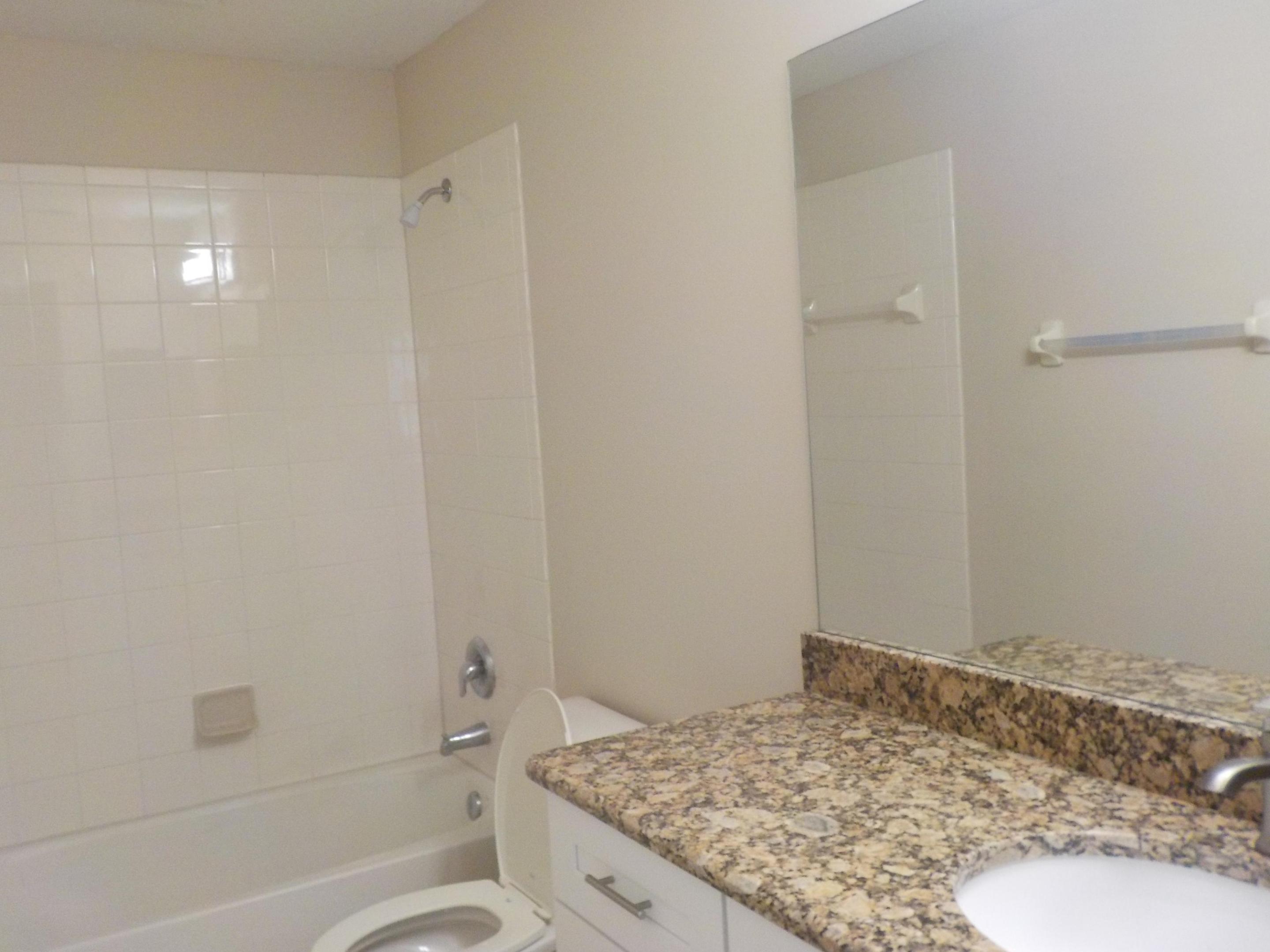 2072 SW Marblehead Way