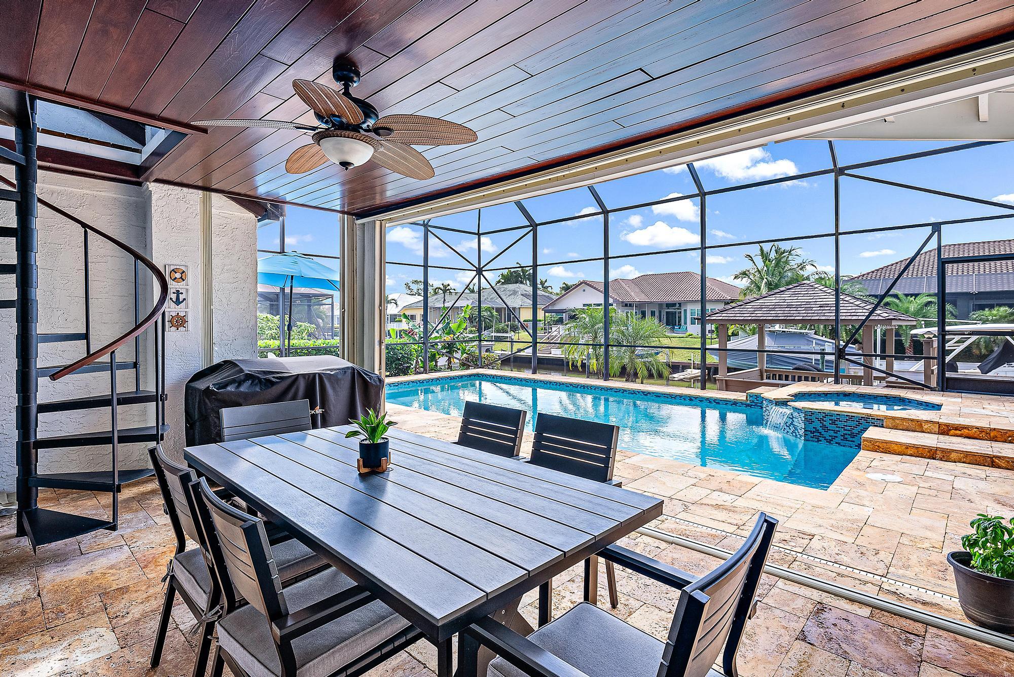 8872 SE North Passage Way