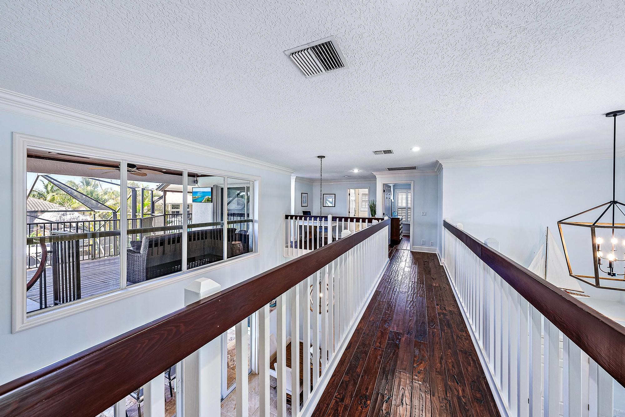 8872 SE North Passage Way