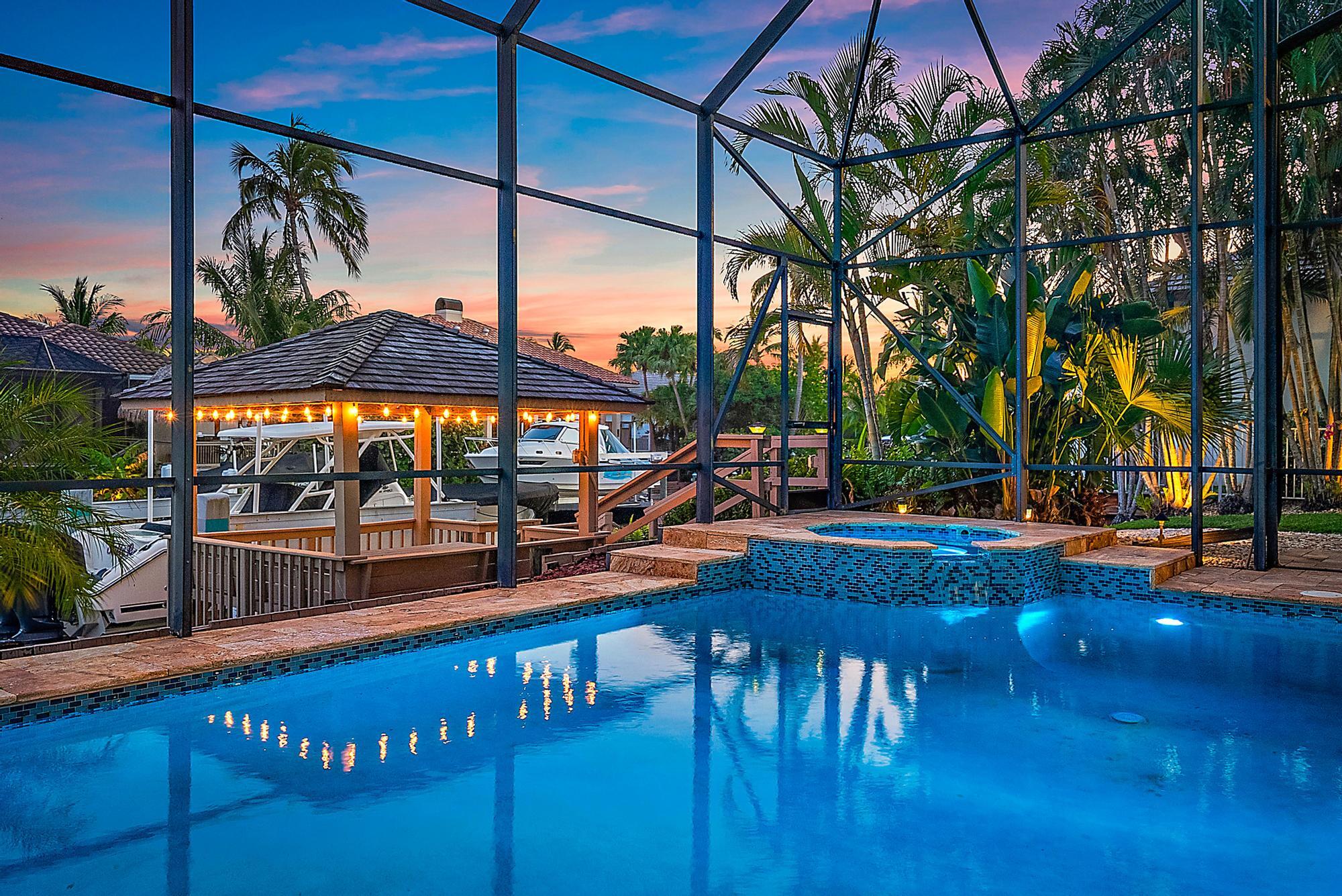 8872 SE North Passage Way